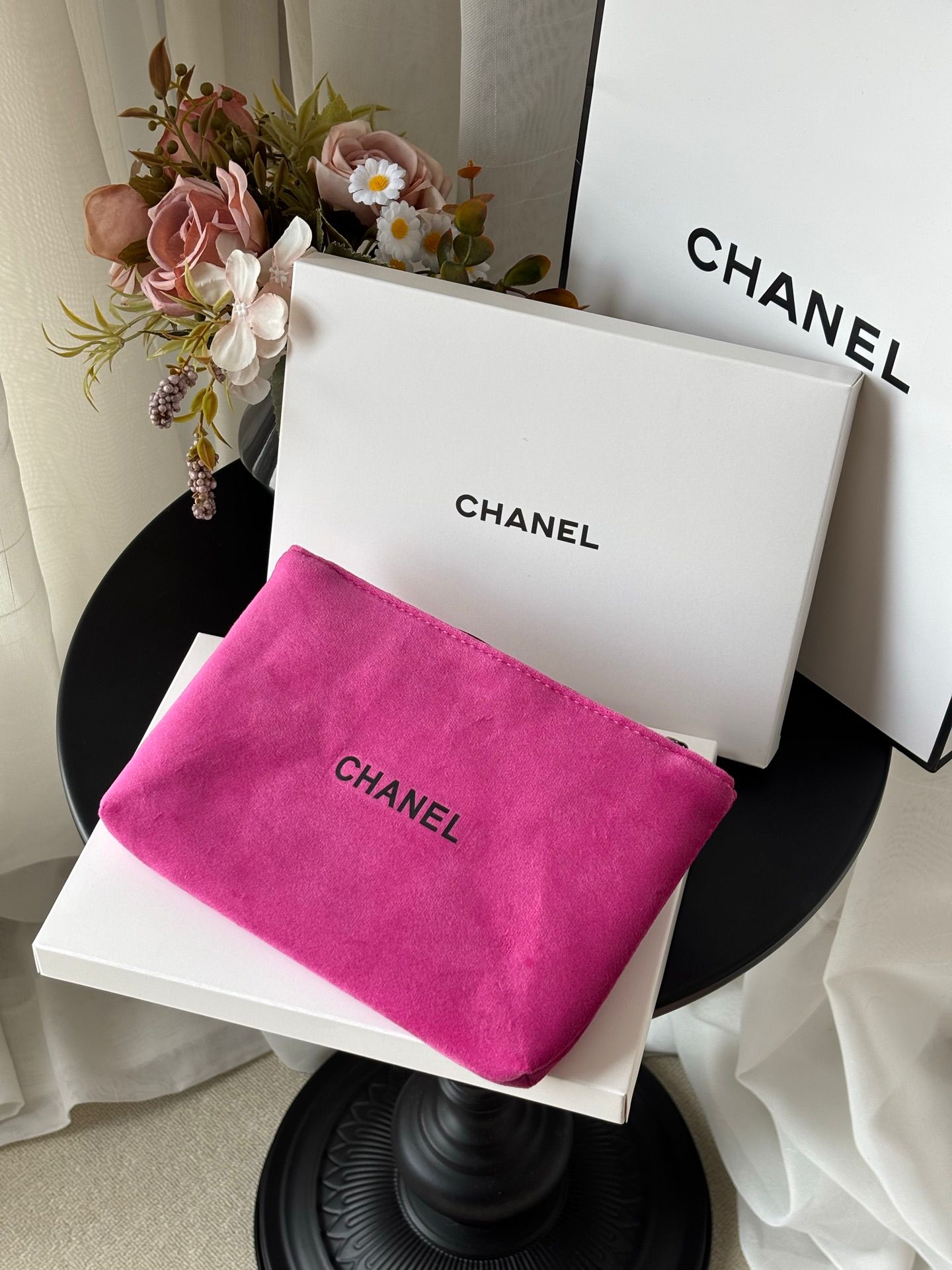 CHANEL 粉紅色化妝包