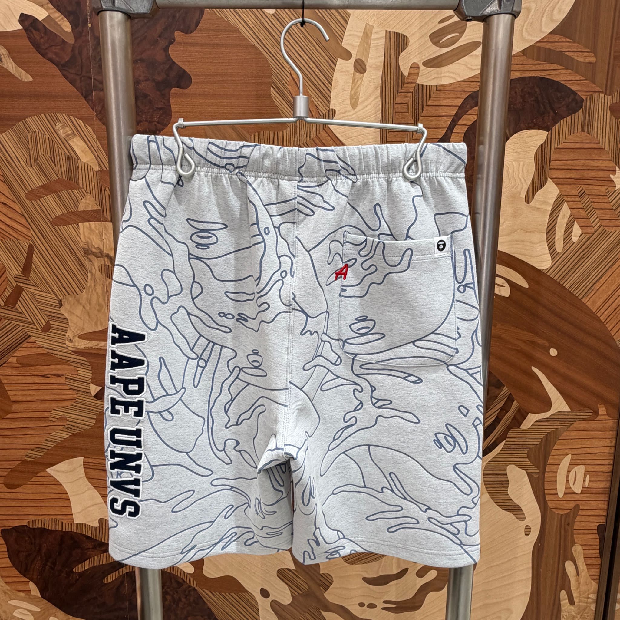AAPE AAPEUNVS camo sweat shorts (C697)