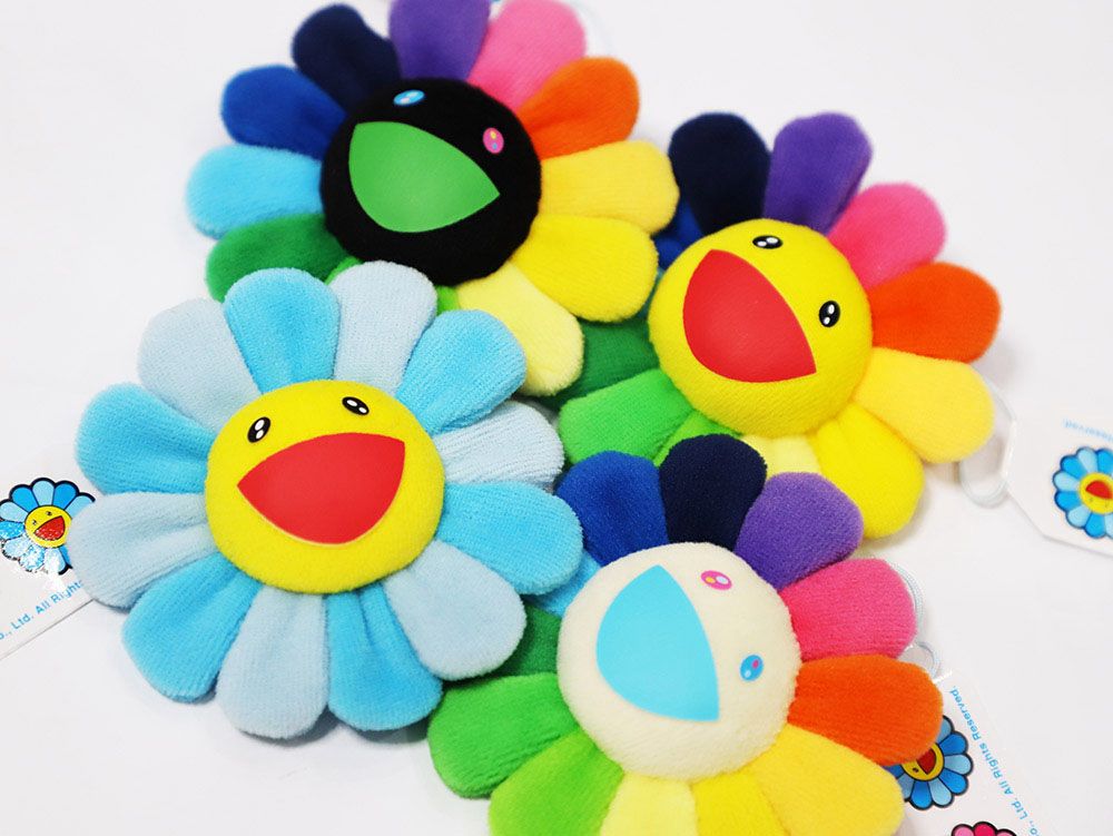 日本預訂 【村上隆】-TAKASHI MURAKAMI FLOWER PIN 太陽花 扣針 吊飾