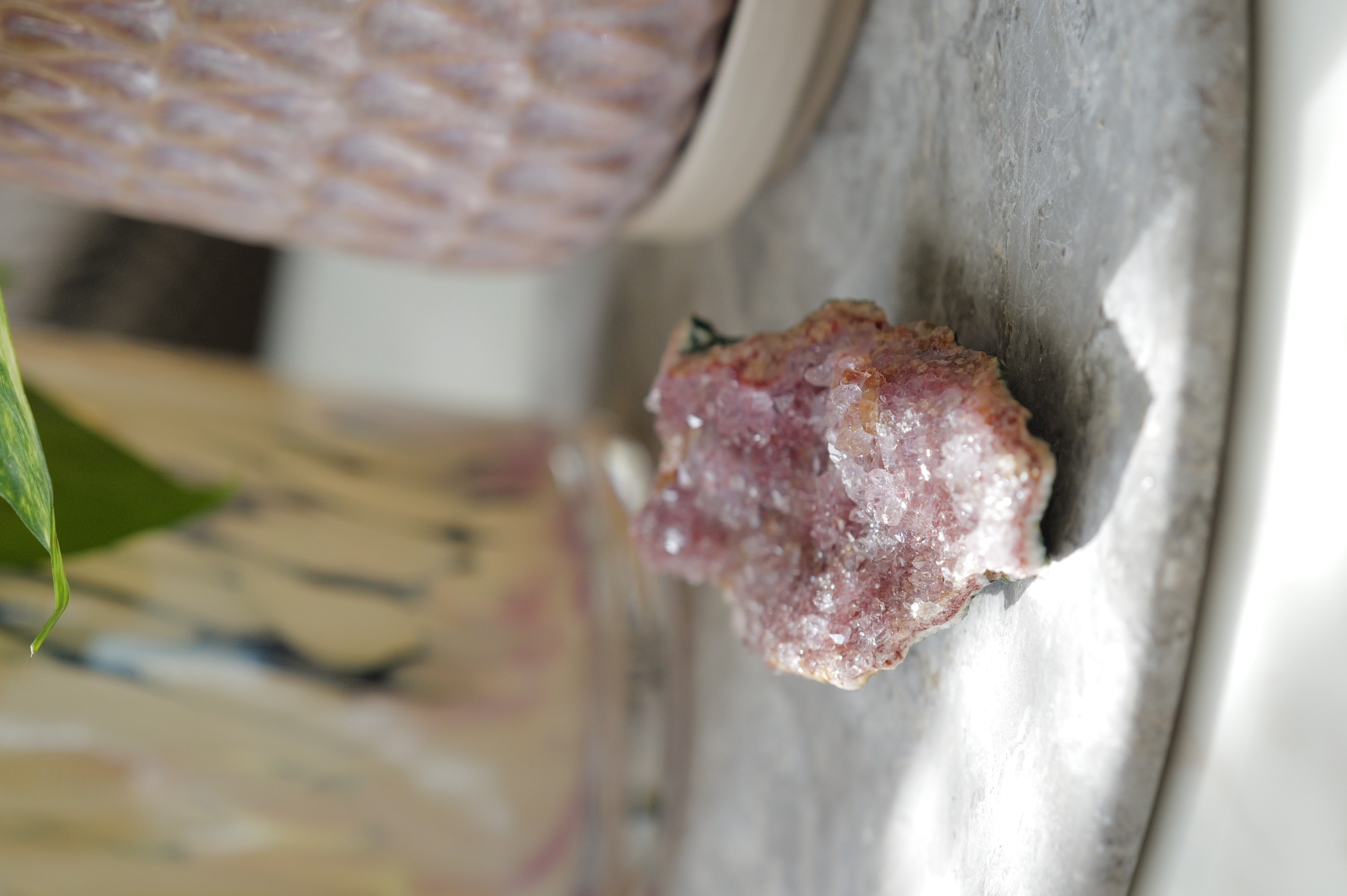   ༒8.6cm Pink Amethyst Geode༒ PA.7053H3m-RA22*28F