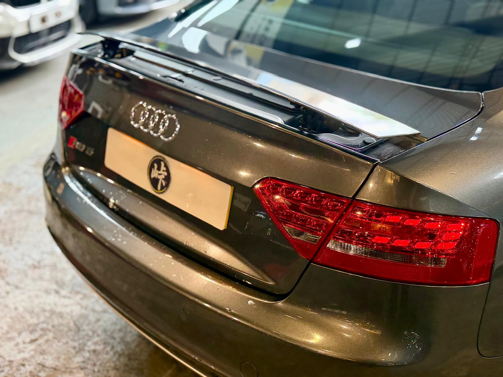 Audi RS5 Coupe 4.2 Quattro 2011