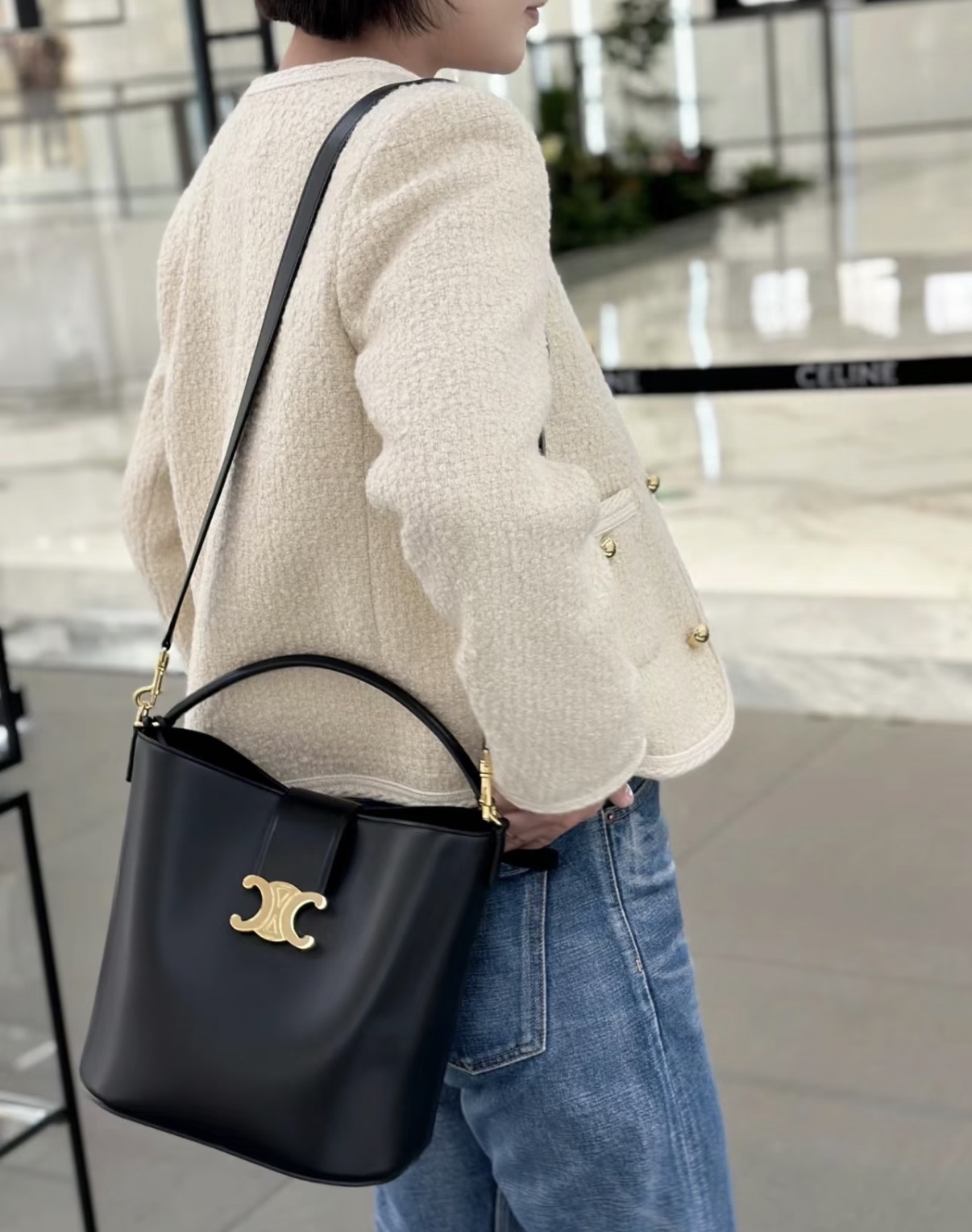 指定款式優惠✨訂貨📮Celine Medium Louise bucket bag Size 23.5x24x16 cm