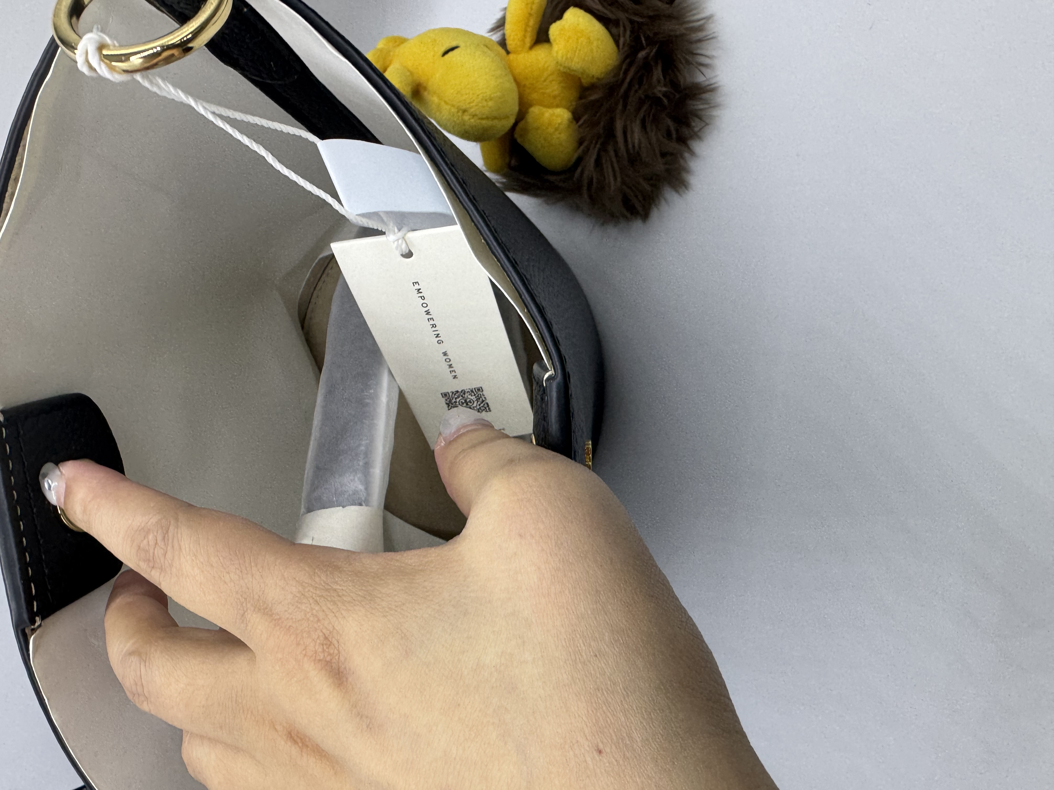 🇺🇸✈️🇨🇦Tory Burch outlet 黑色荔枝皮單帶兩用水桶🪣袋現貨😎😎