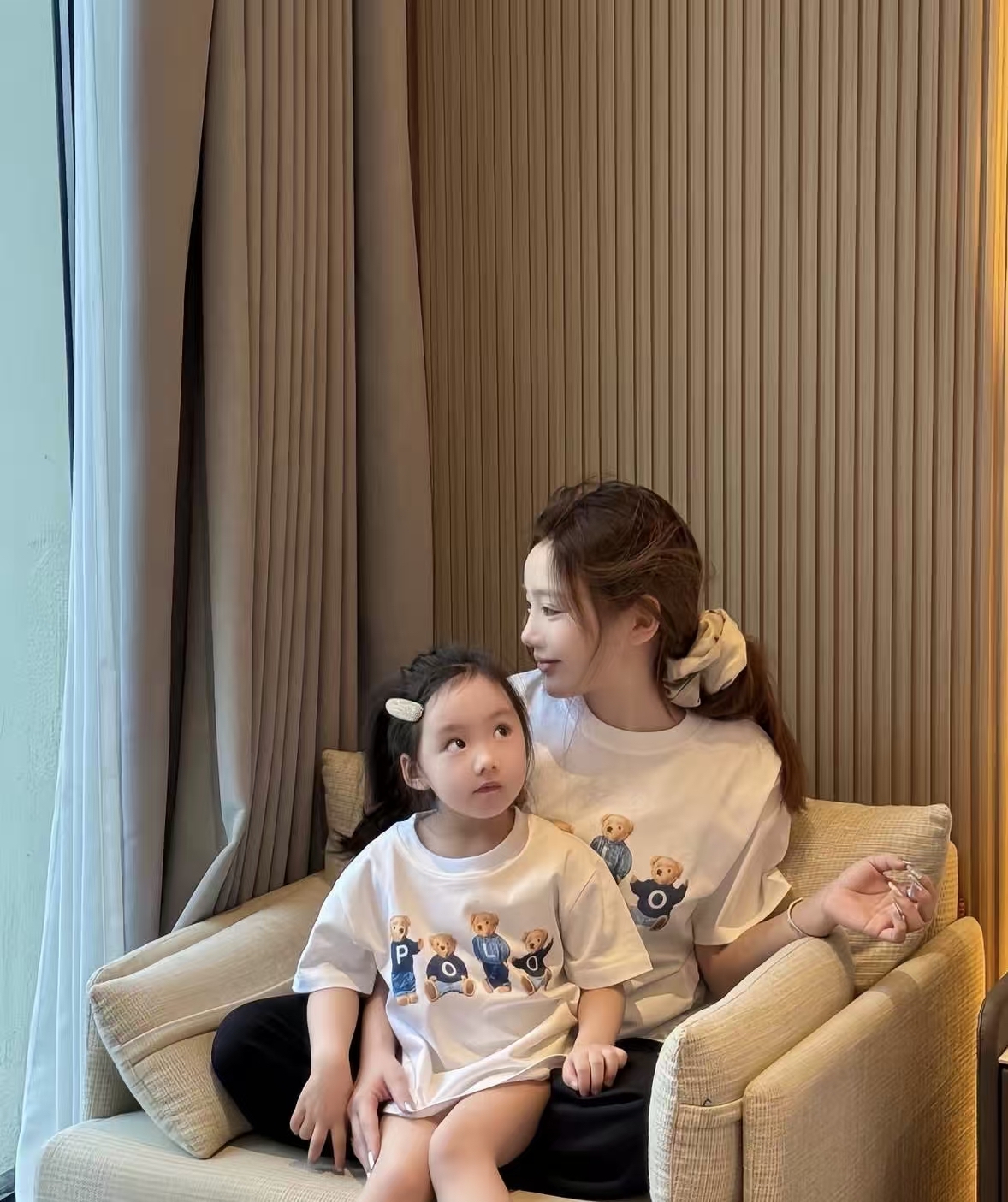 0685 PL 四隻小熊字母刺繡 Tee