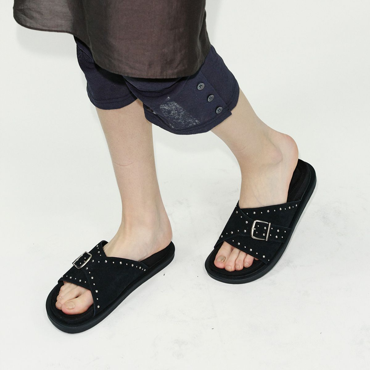 [KHIHO] SOLI BUCKLE SLIDE (2種)