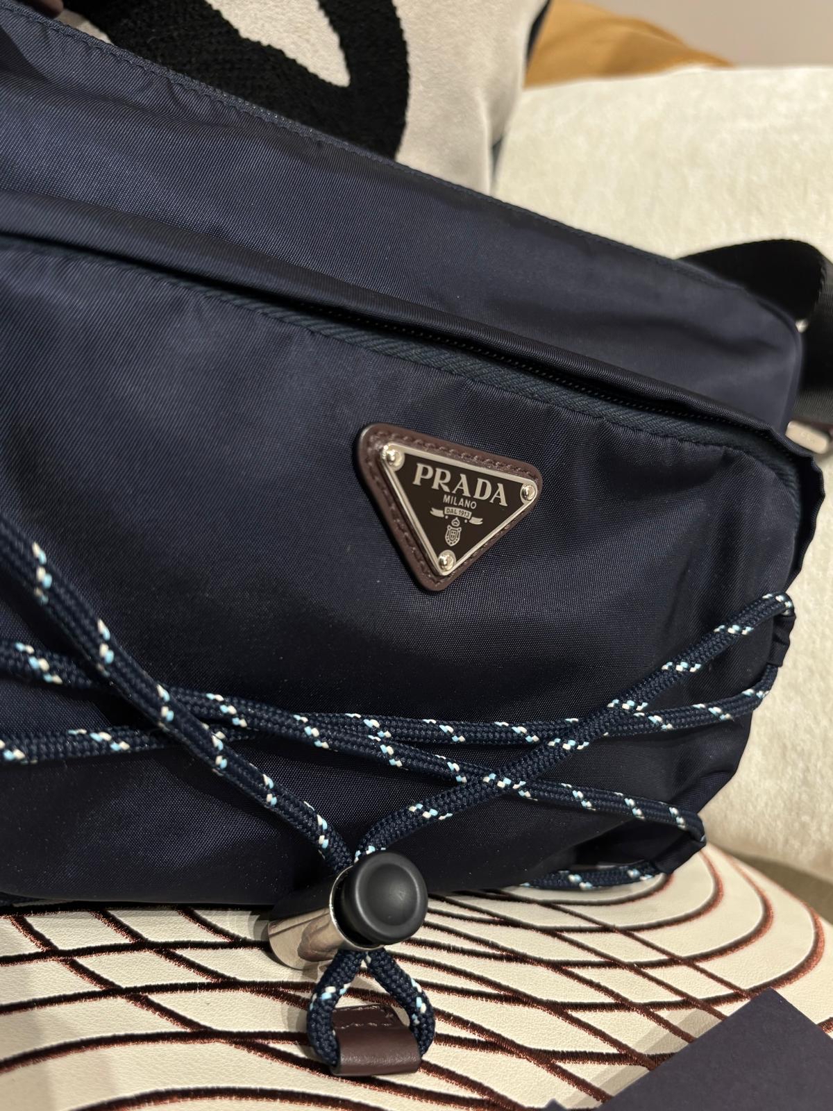 Prada Speedrock Re-Nylon shoulder bag 皮革肩背袋 100%Authentic, 98%New ✅nfc ✅certificate✅Dust bag