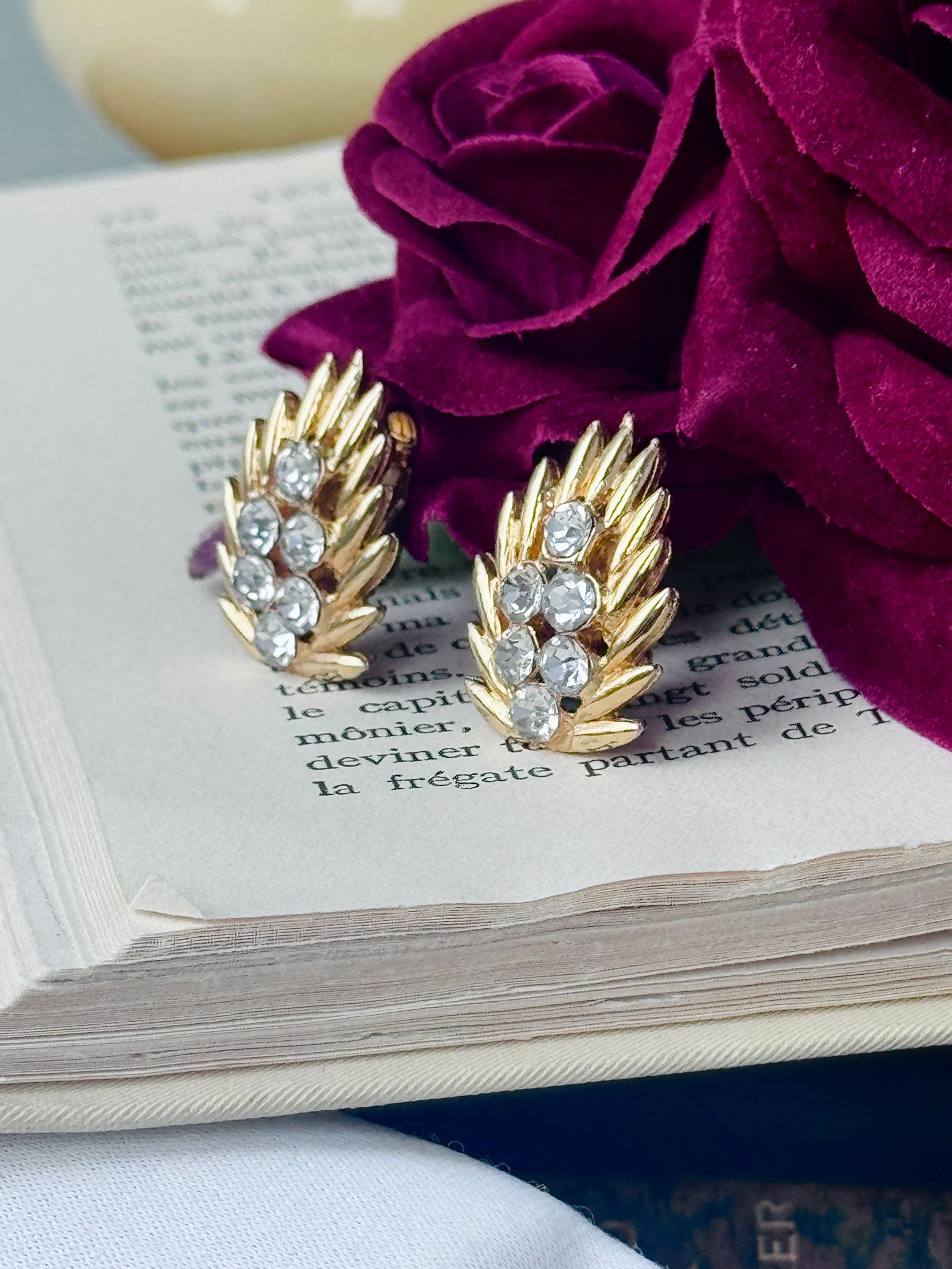 Vintage 1960-80s Sparkling Golden Harvest Clip Earrings (MT2589-8)
