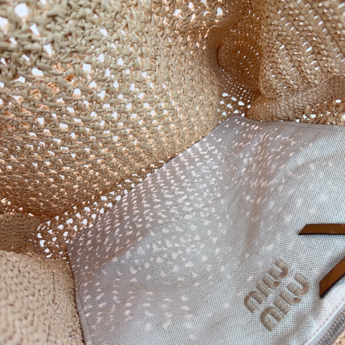 【預訂貨品】 24年款🤎 MiuMiu 編織包