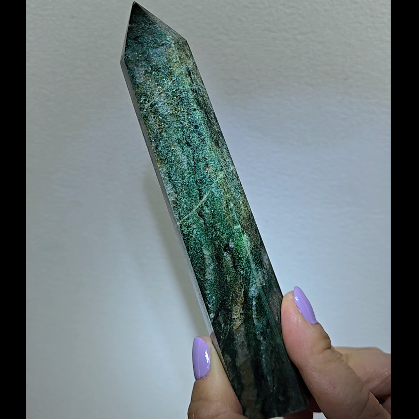 Green mica in fuchsite tower from Madagascar - MCA69