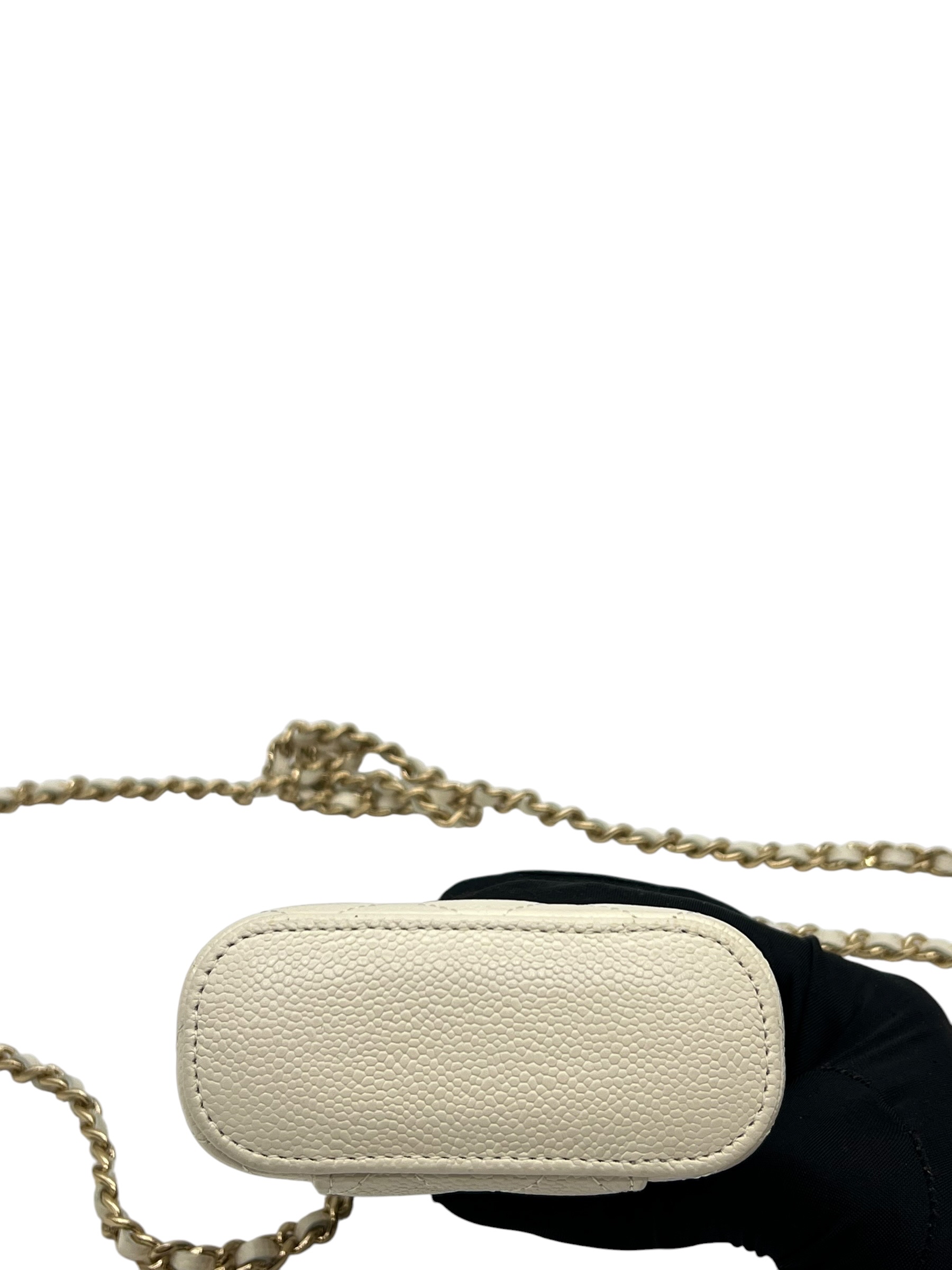 Pre-Owned CHANEL Mini Box With Handle / Product Code: 062010