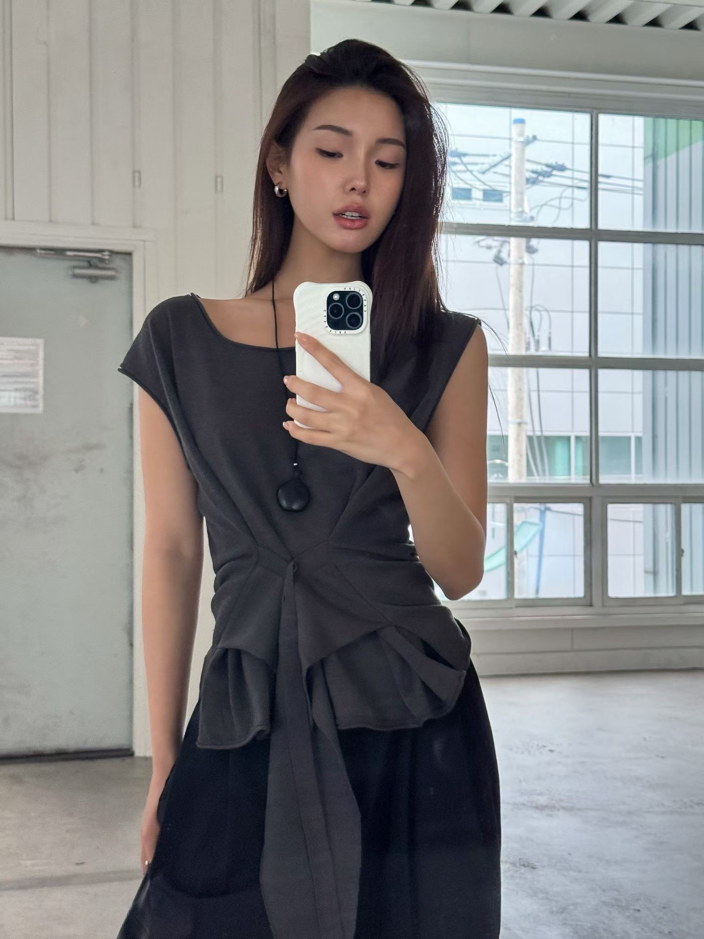 Stylish tided knit