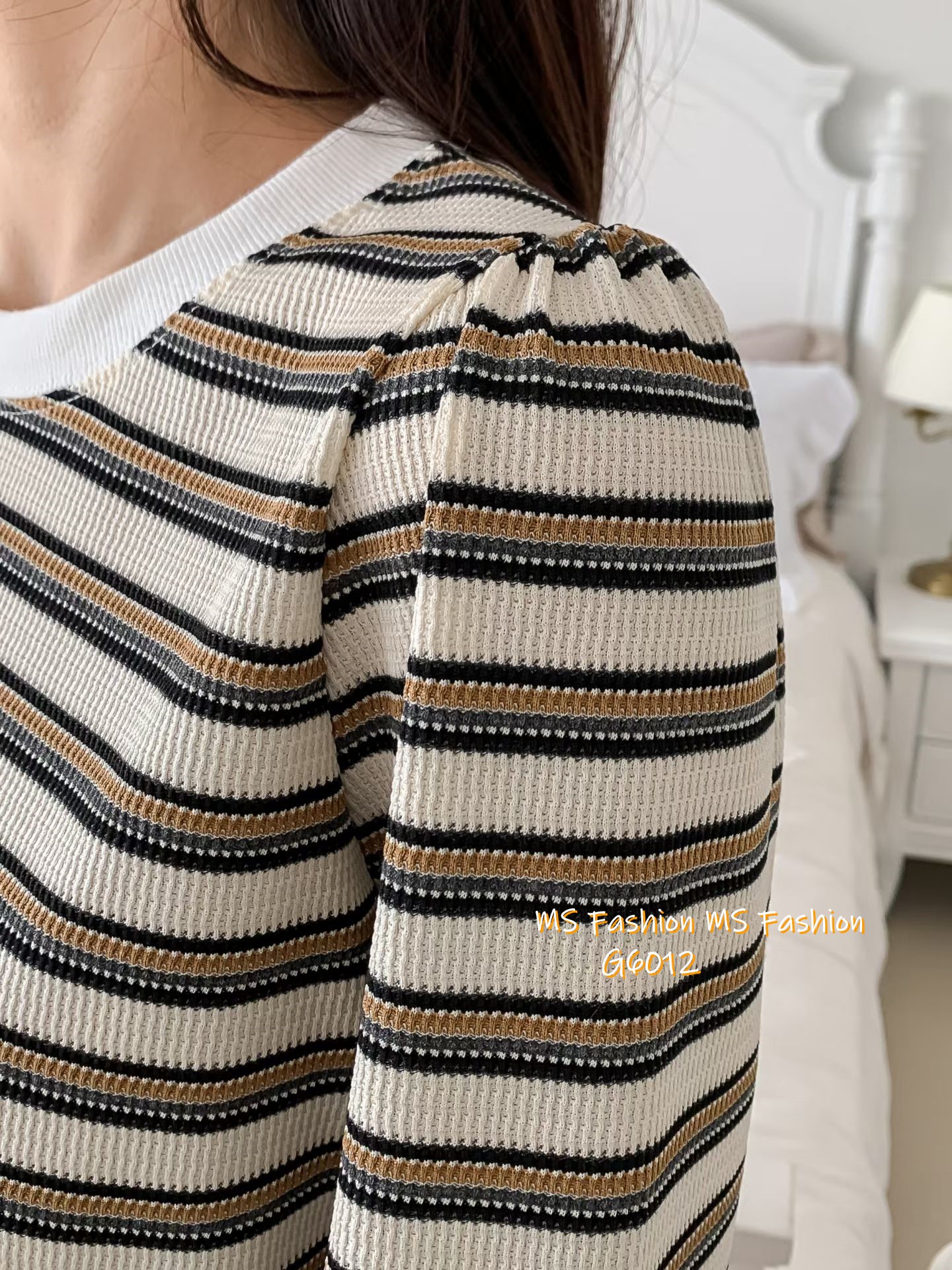 G6012 韓國🇰🇷拼色橫間top