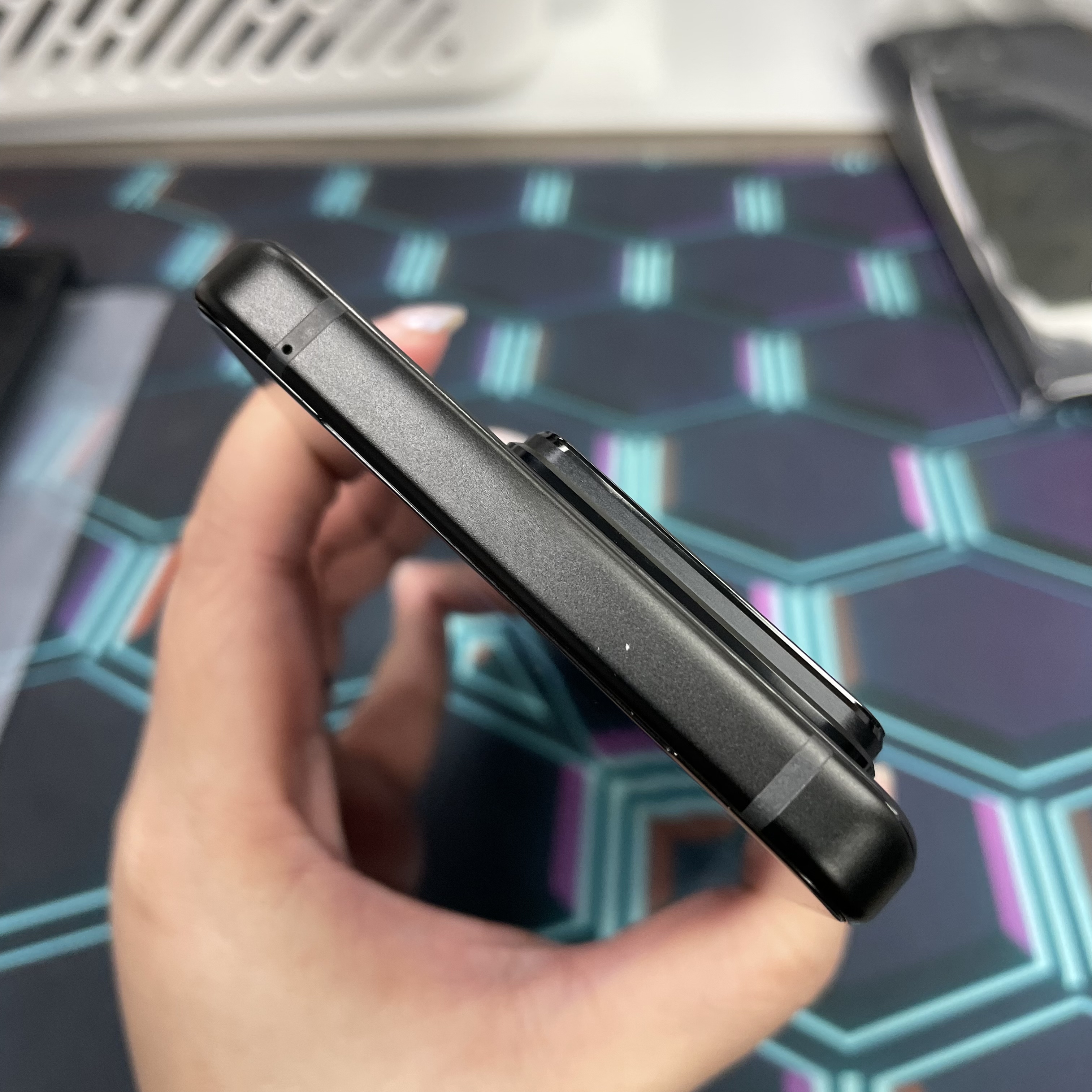 *7708 ASUS ROG Phone 8 Pro 完美機 24+1TB 黑色 black