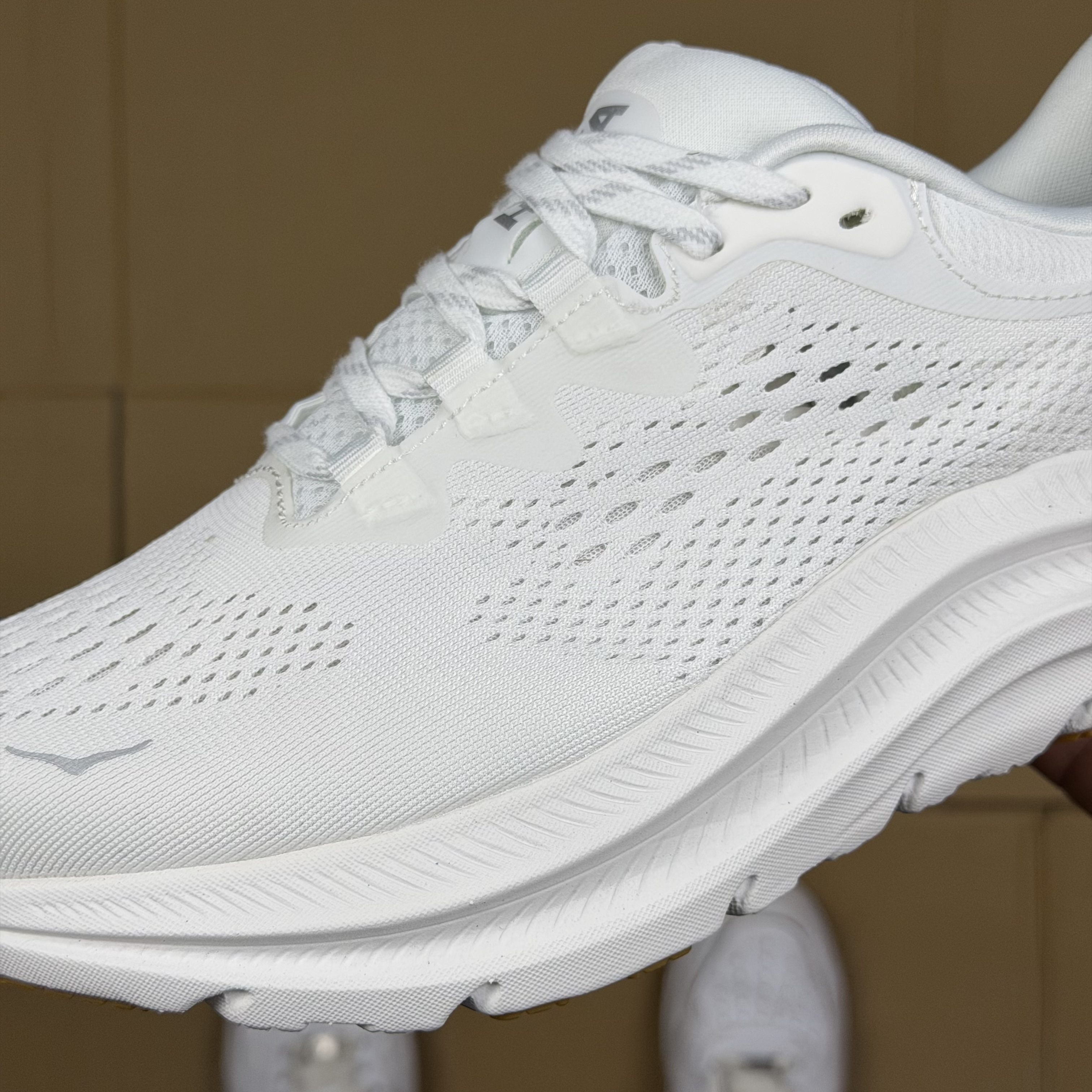 Hoka One One Kawaha 2