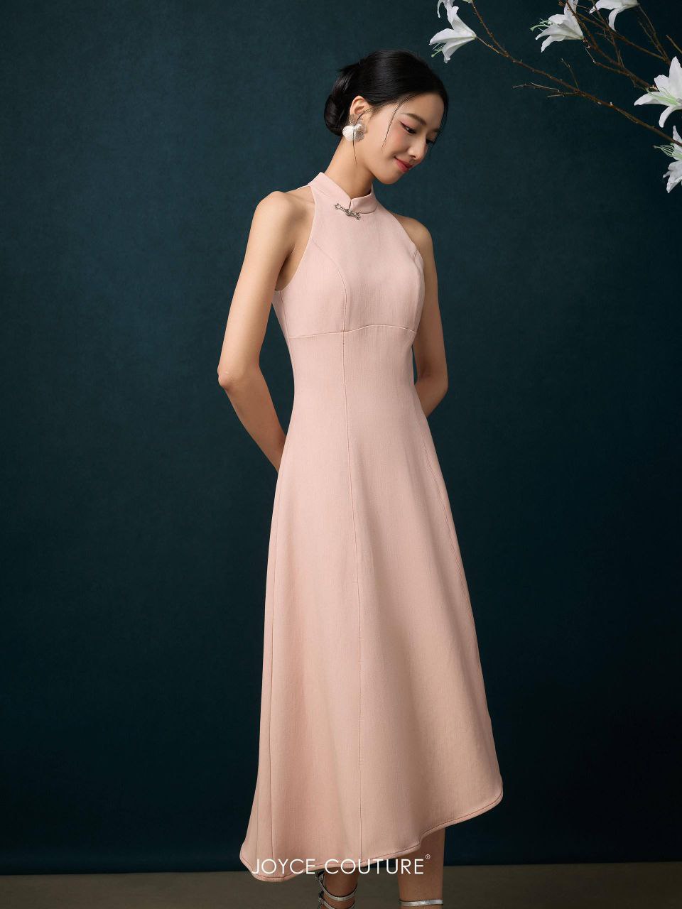 Cut in修身胸垫连身裙 D0098