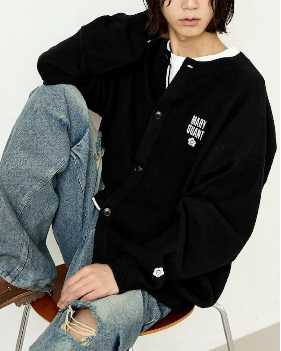 日本代購【 2026新產品 日本直送  MARY QUANT × PUBLUX 限量別注 男女通用 標誌撞色圓領針織冷衫外套 Unisex Bespoke Logo Crew Neck Knit Cardigan 】