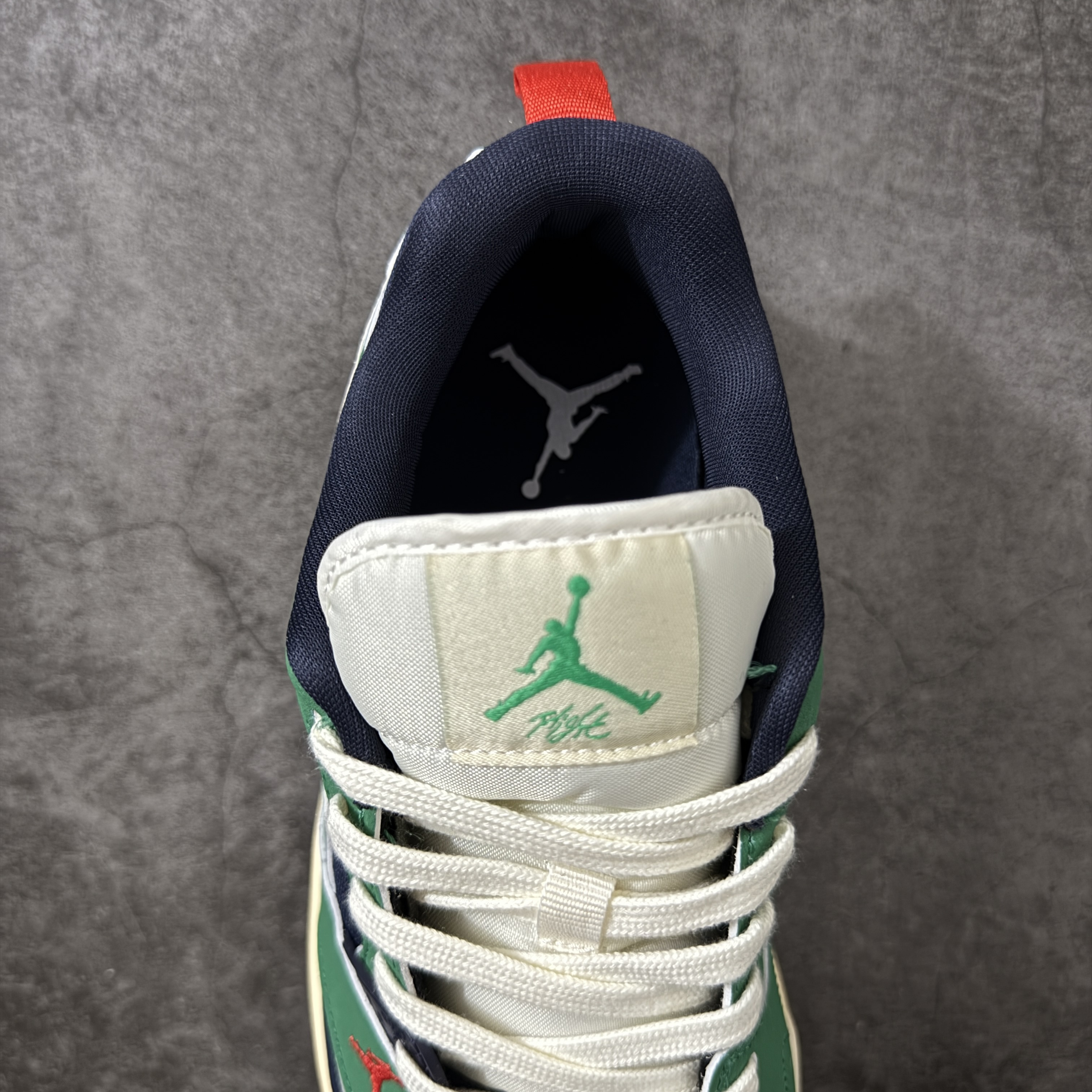 Nike Jordan CMFT Era HJ6777-400