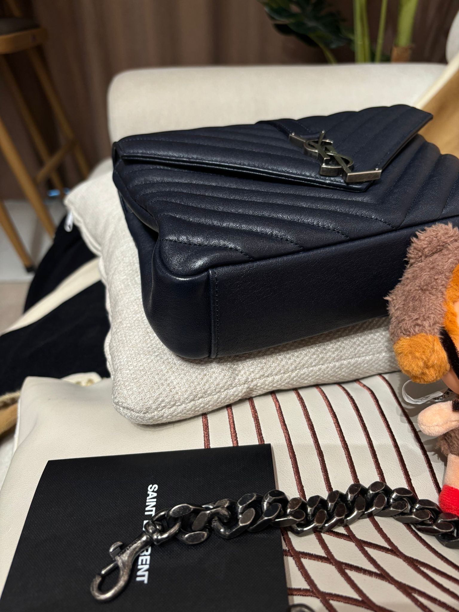 YSL College Small Bag Navy 100%Authentic, 98%New ✅ certificate✅Dust bag