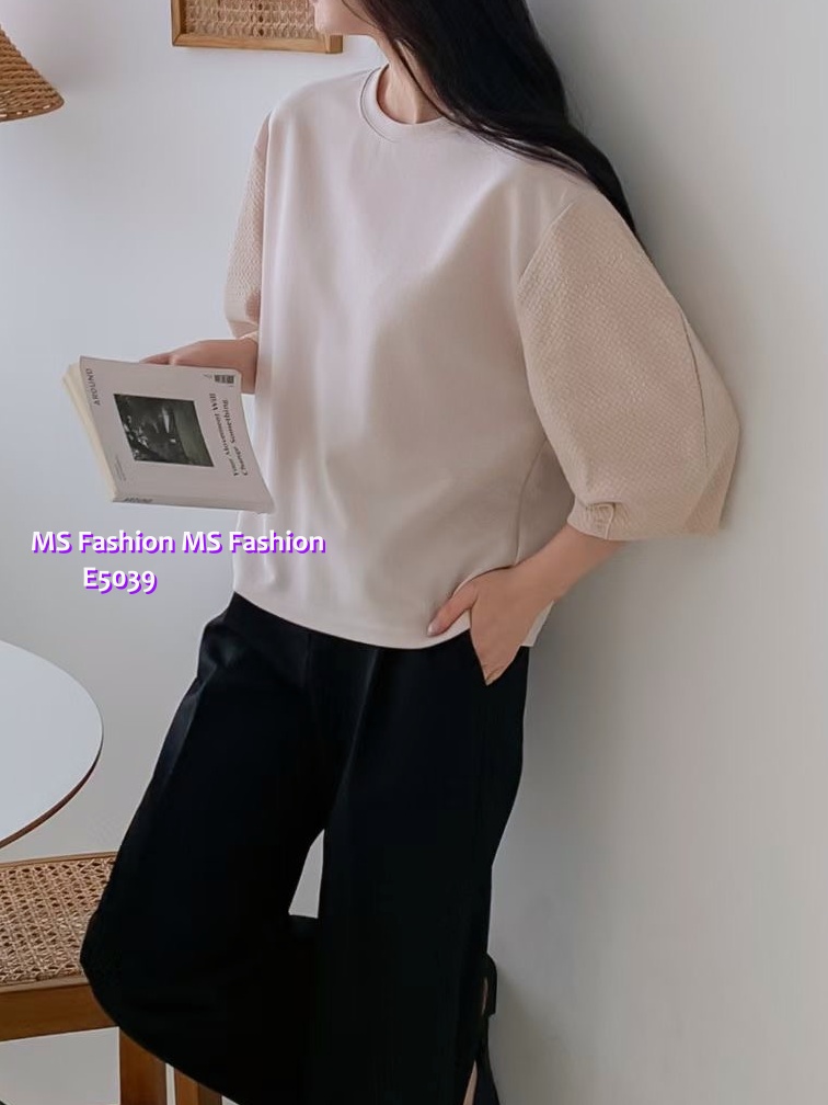 E5039 壓紋泡泡中袖top