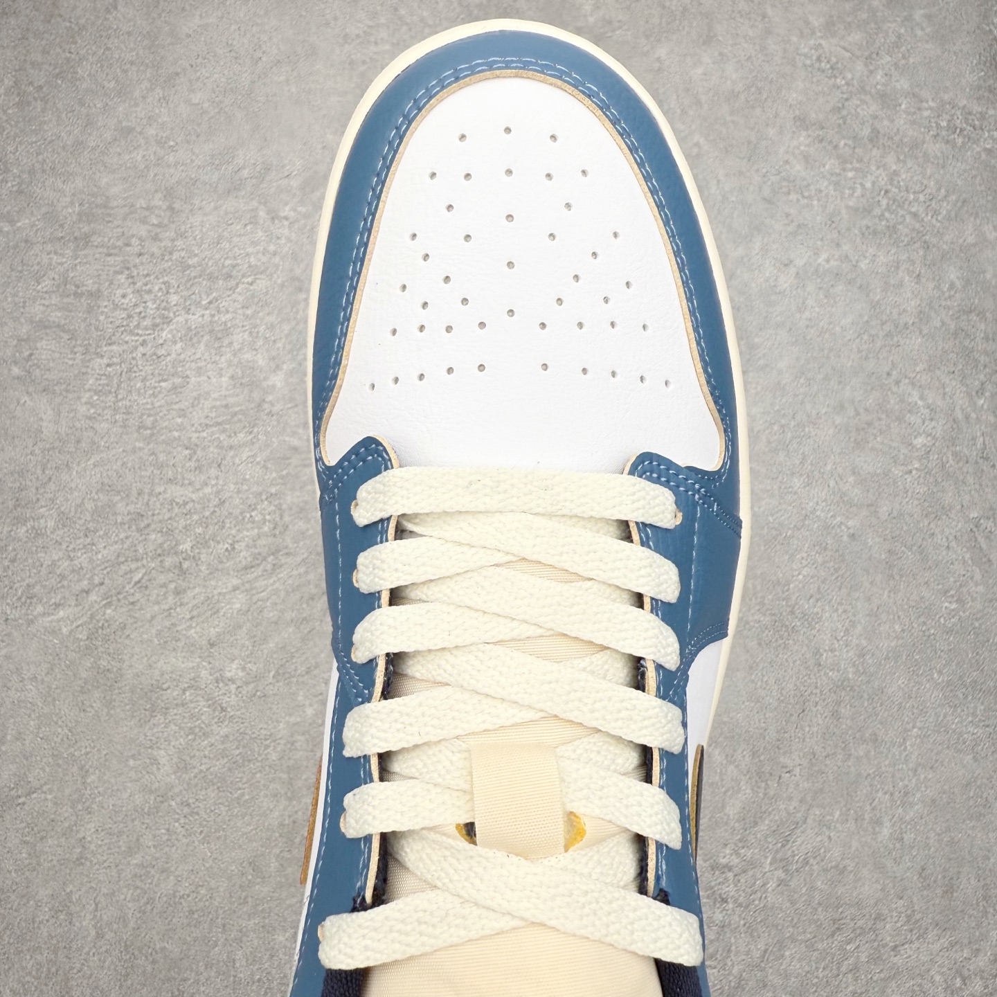 Air Jordan 1 Low HM3711-144