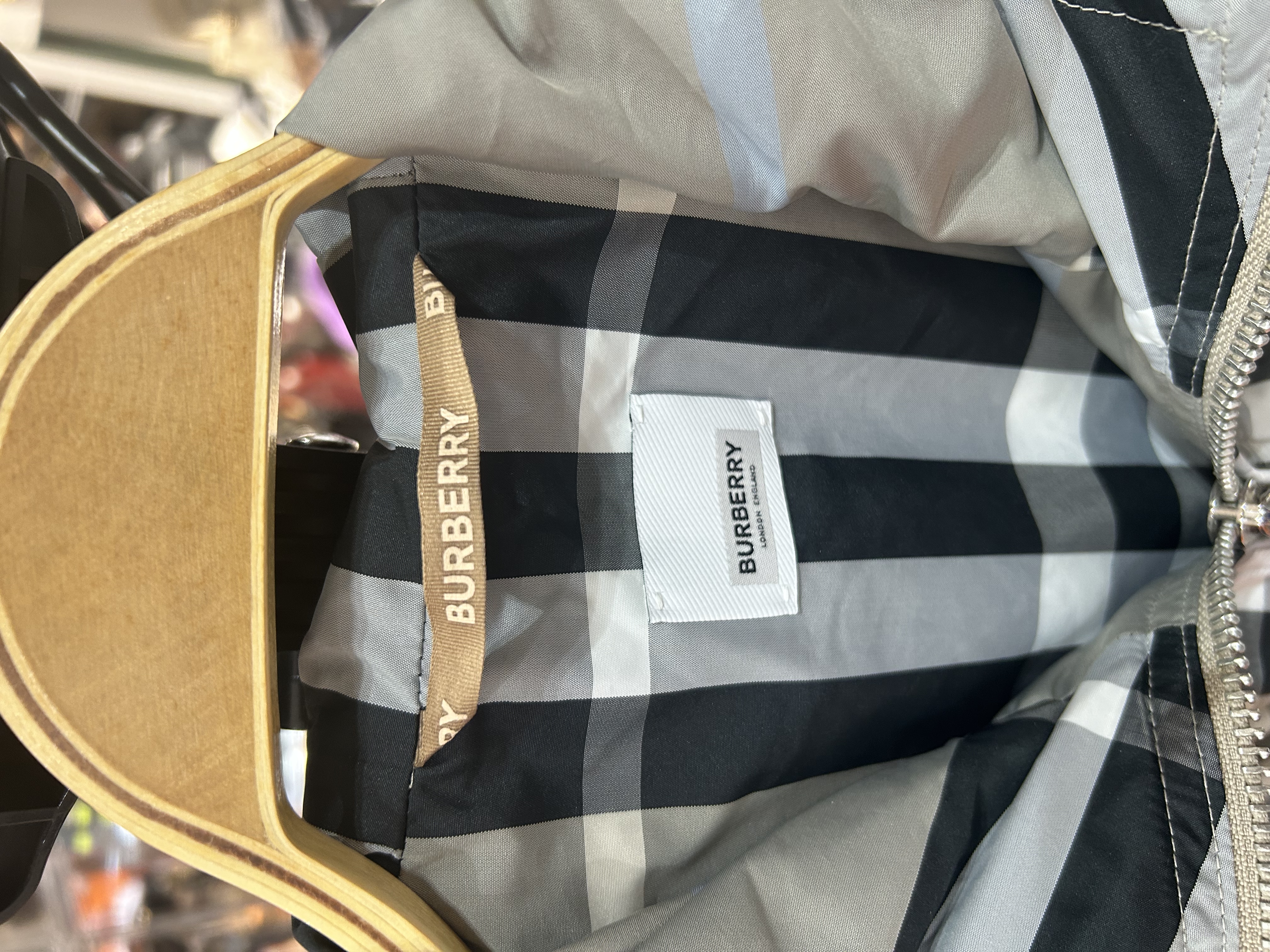 未使用品 BURBERRY Check Hooded Outer Grey Size: 34 100%Authentic, Unused未使用品