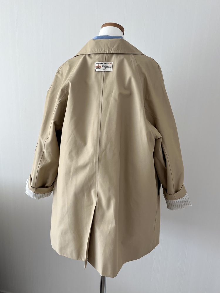 Stripe-Lined Relaxed Trench Coat (Beige)