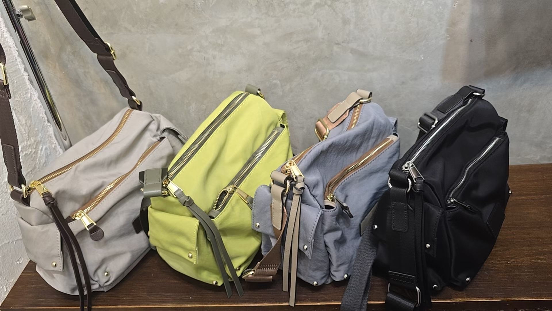 跣水料拼皮實用手袋