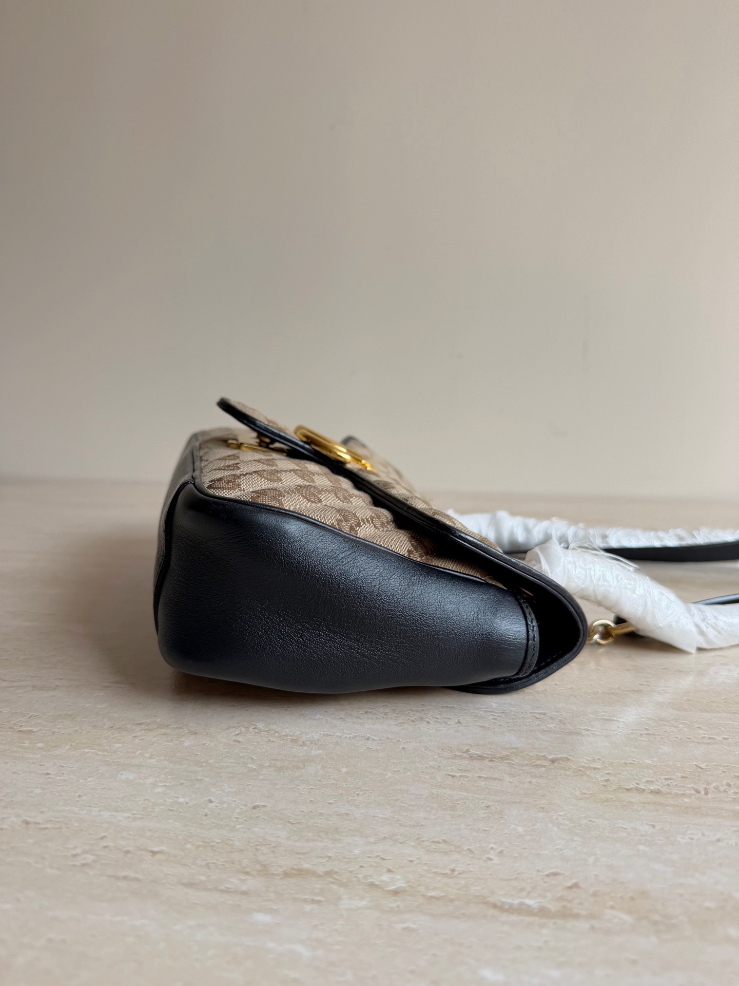 【預訂貨品】Gucci GG+Marmont老花帆布斜孭袋