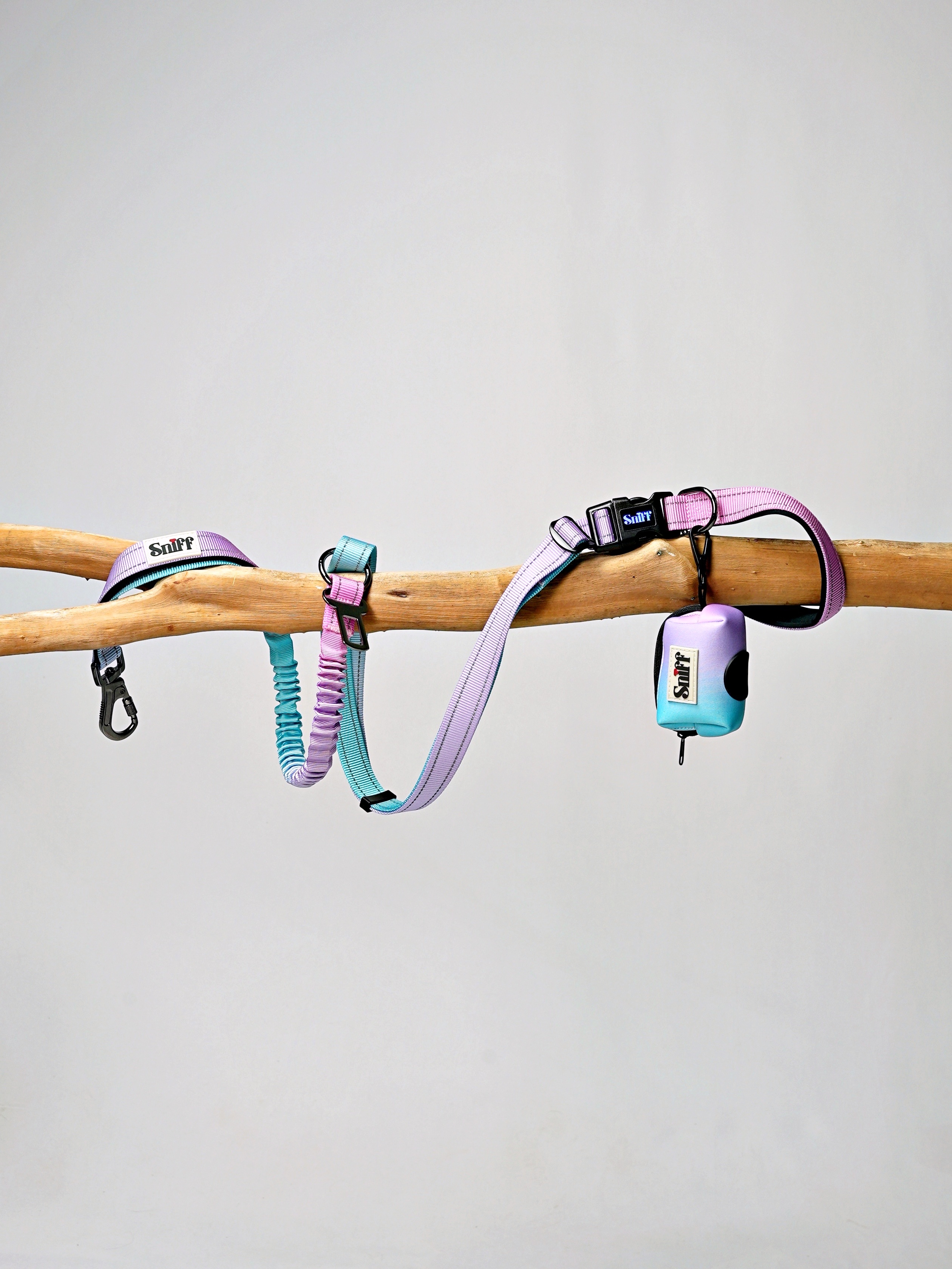 Hands Free Multifunction Leash with Poop Bag - Cotton Candy 