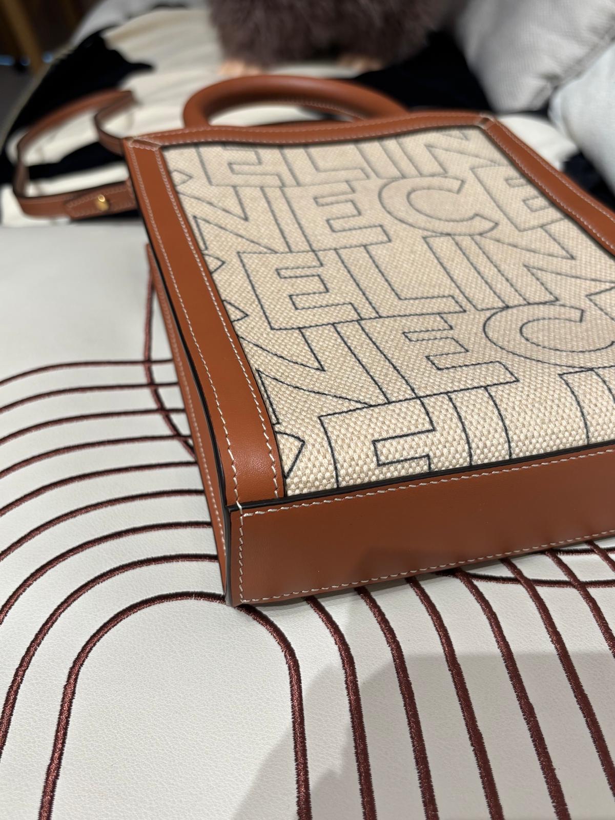 全新 Celine mini vertical cabas 100%Authentic,100%new 全新貨品 ✅收據✅塵袋✅booklet ✅paper bag