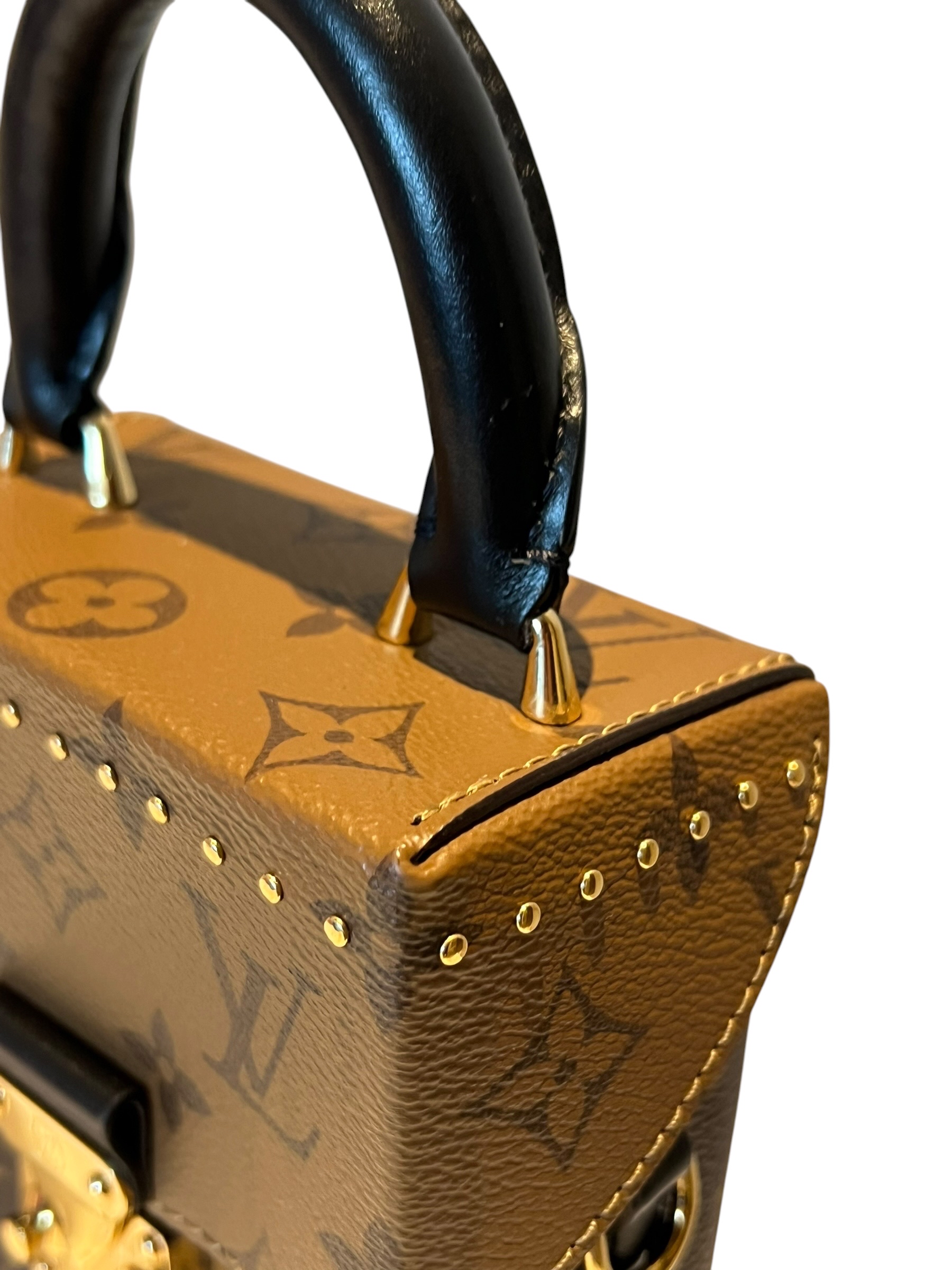 Pre-Owned LV Camera Box / Product Code: T51102