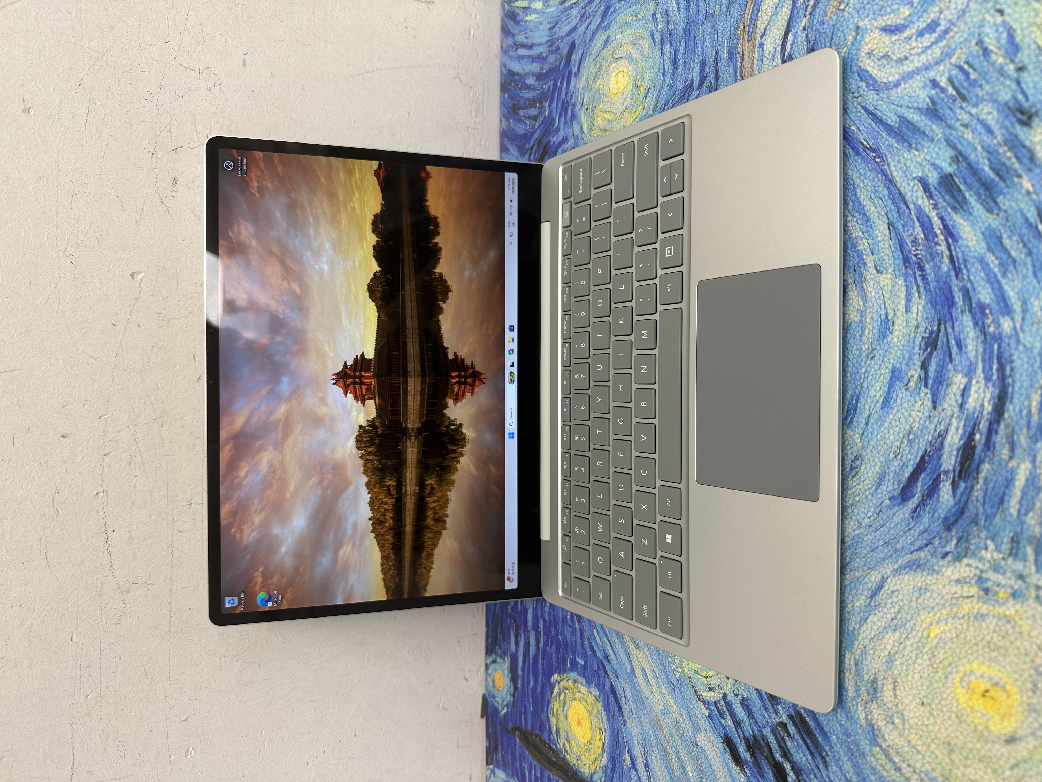 #6199 Microsoft Surface Laptop GO 12.4吋/i5-1035G1/16GB Ram/256GB SSD/Touch Mon/超輕薄/ Laptop / Notebook / PC /文書機/ Movie / Netflix / Disney + / Office