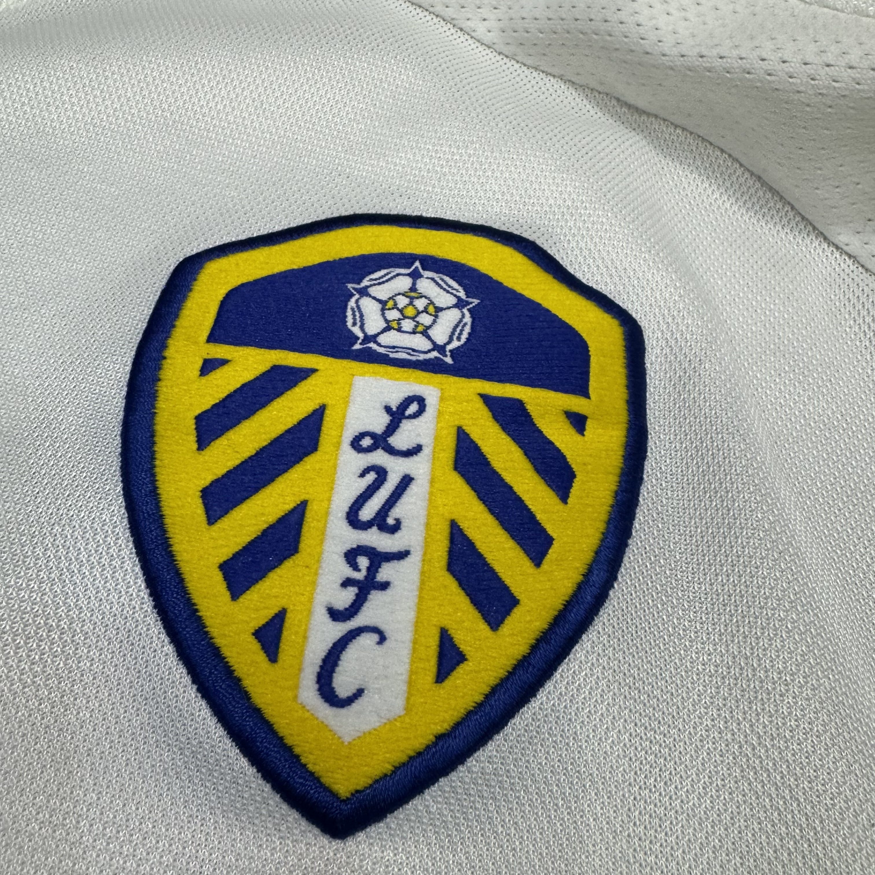 (Clearance) Leeds United 00/01 home shirt