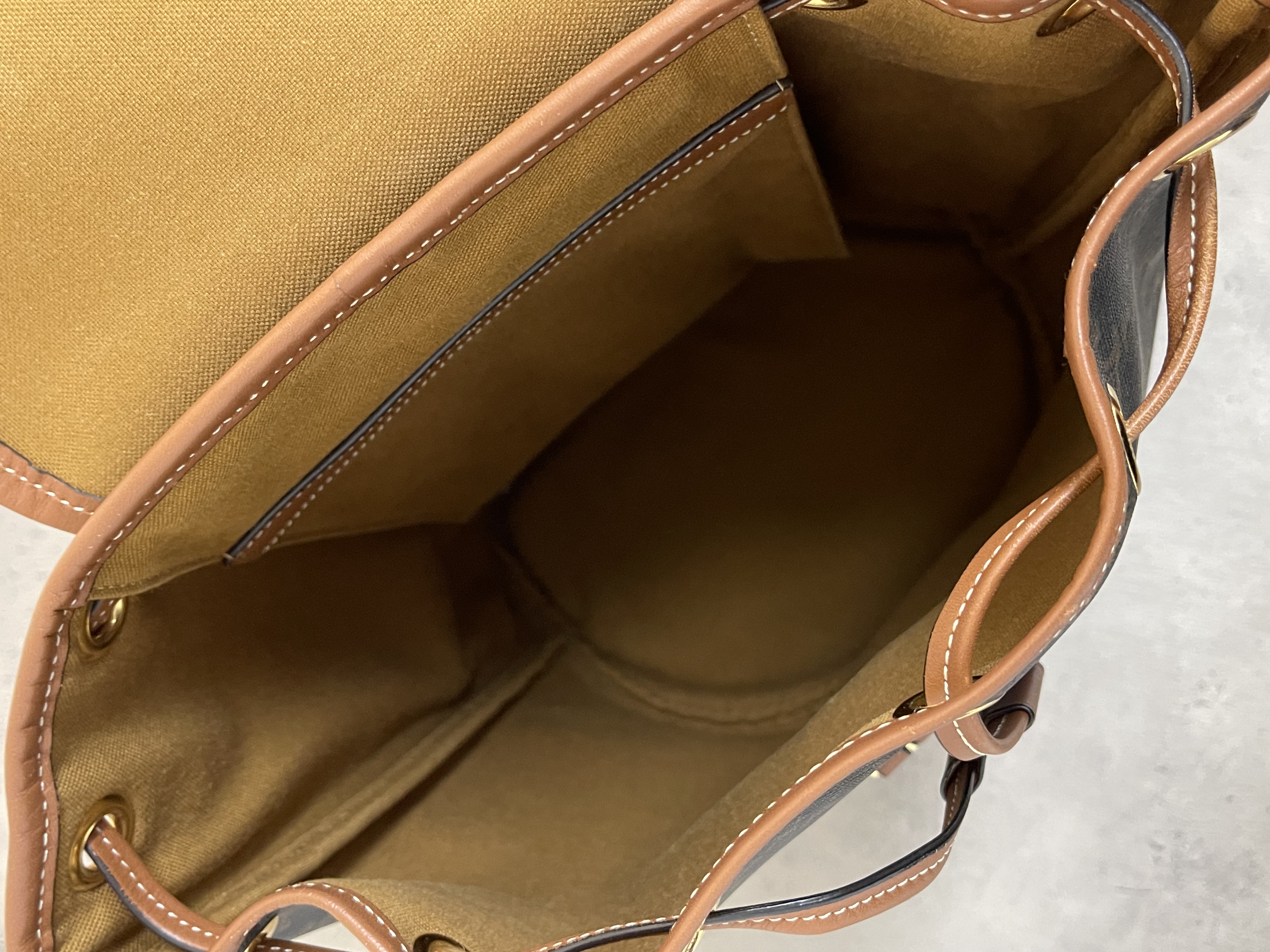 Pre-owned Celine Bucket Backpack/ Product Code: 26012608