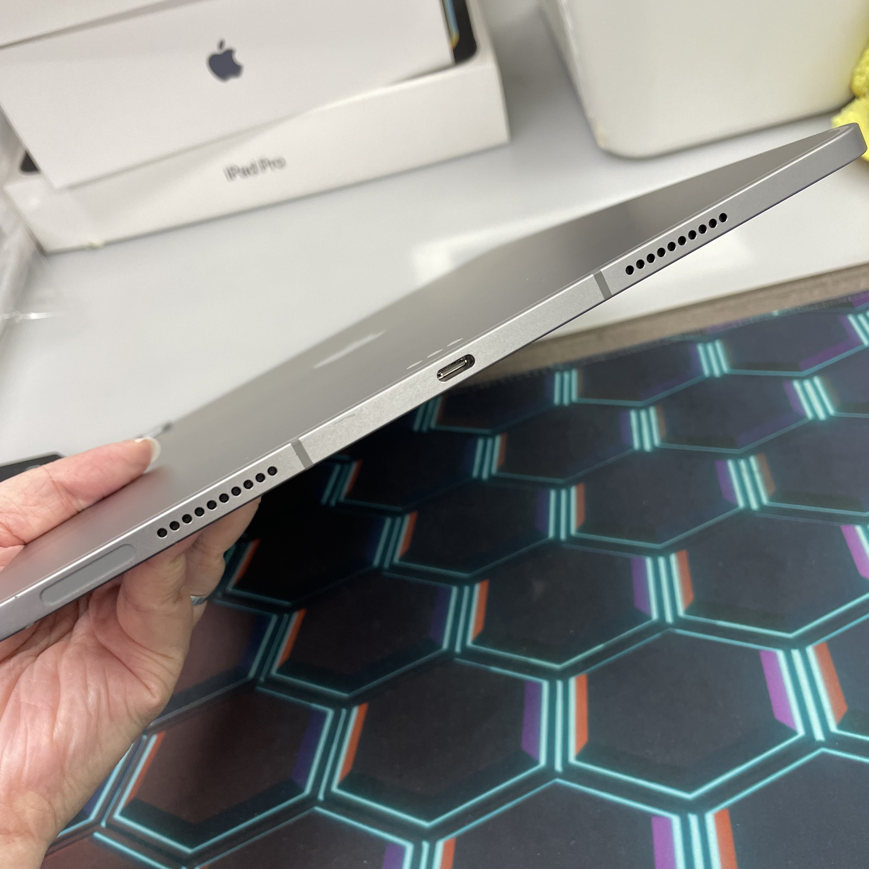 *774284BB iPad Pro 6 12.9吋 M2 超靚機 256GB 插卡版 灰色 gray