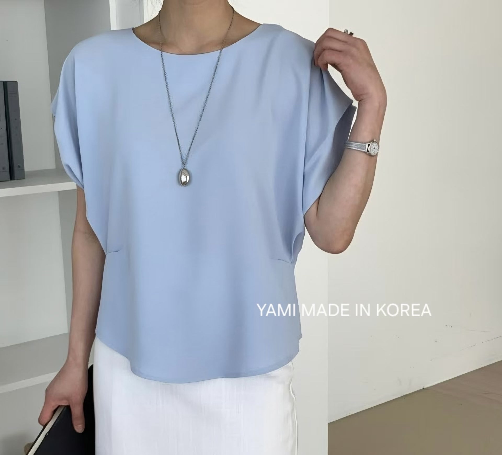 Made in Korea🇰🇷簡約摺袖top