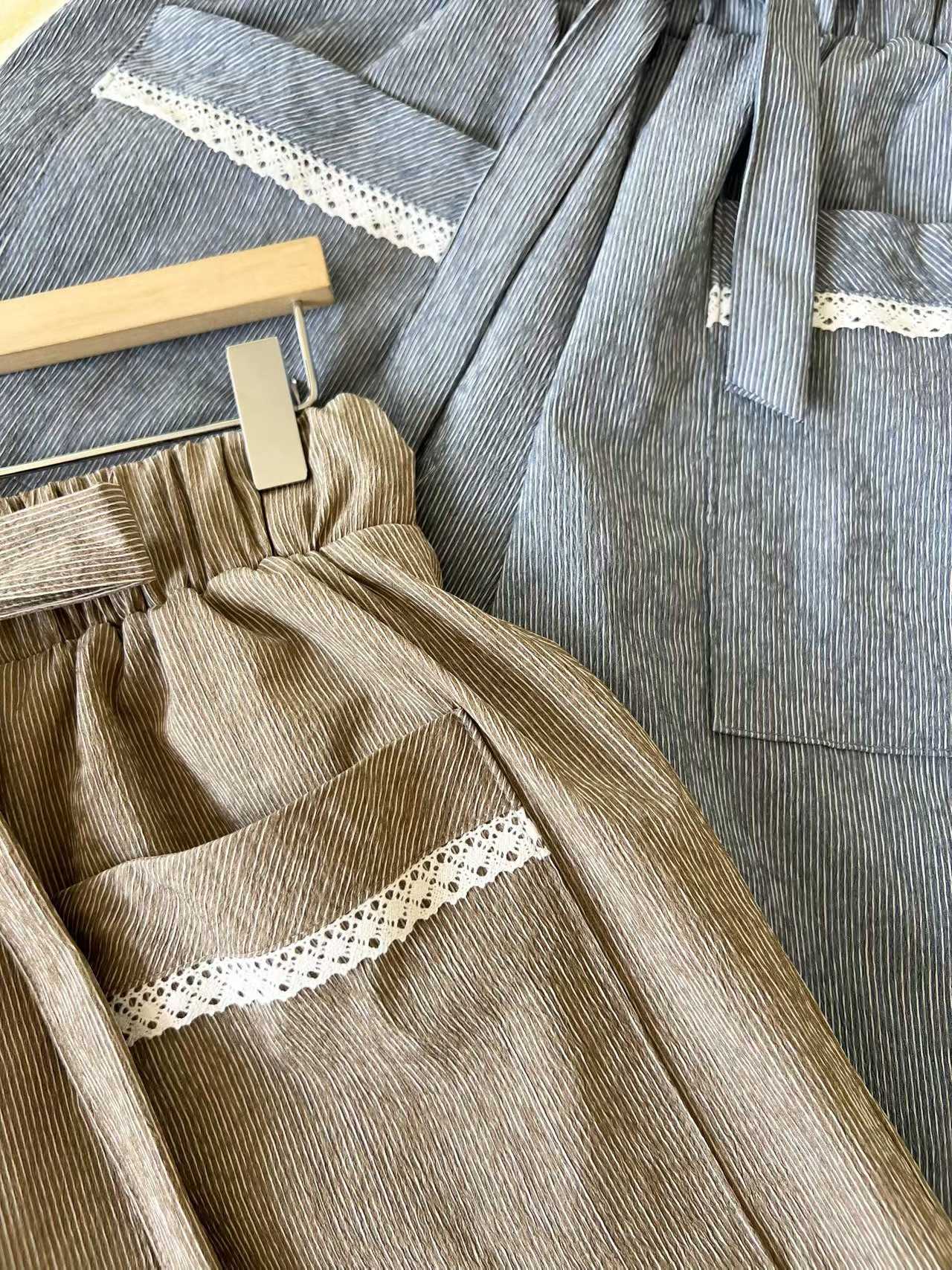 ＜限時預購＞超顯瘦 A 字條紋短褲 TW260307K02 《9/3截單，預計4月中旬到港》