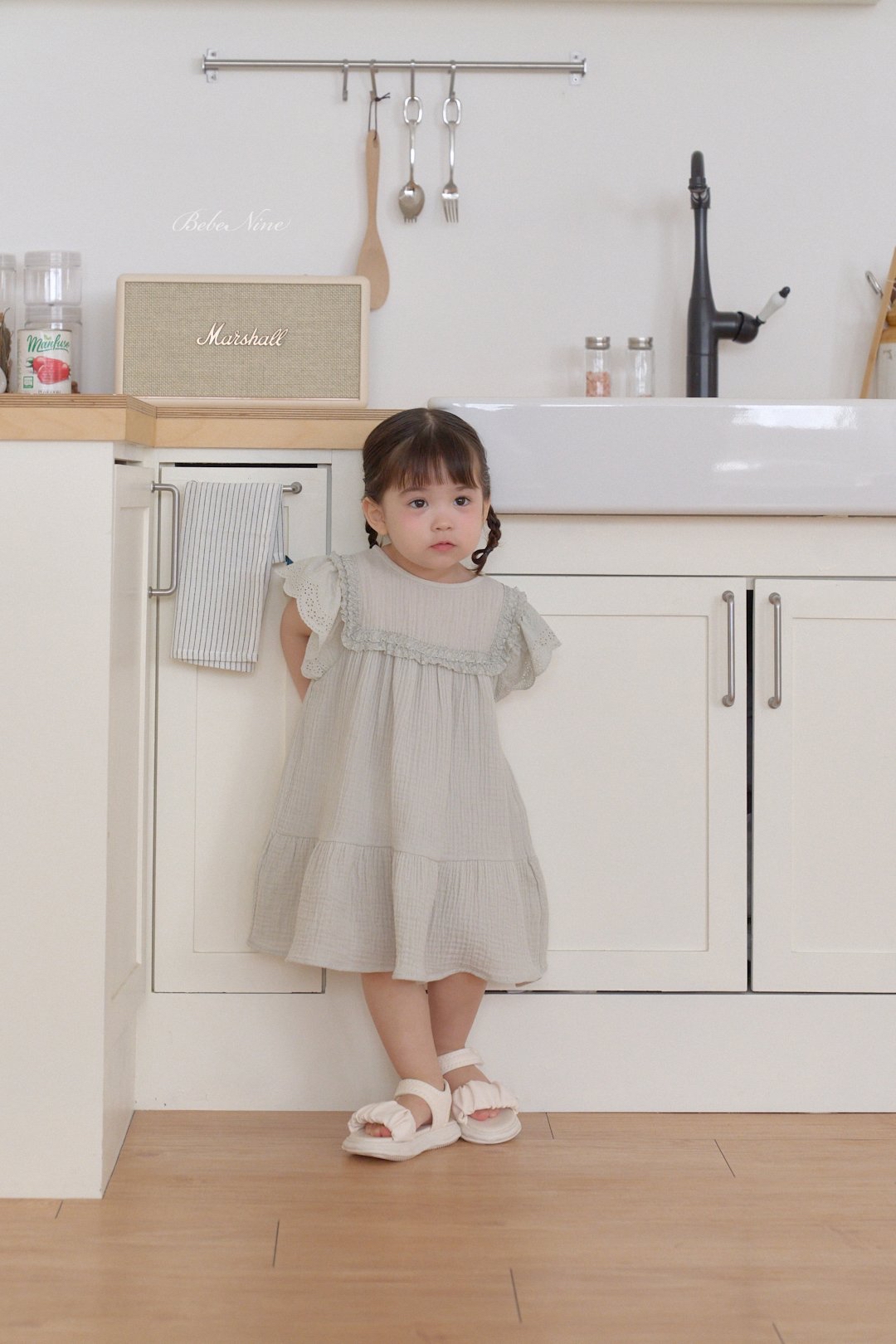 ☀️預訂 韓國直送☀️🇰🇷Bebenine兩色蕾絲荷葉邊袖連身裙