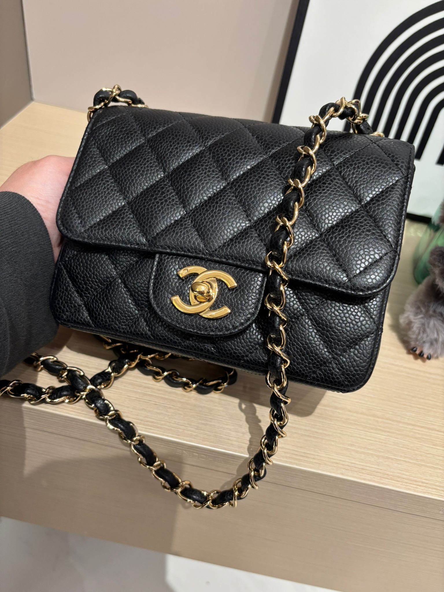Chanel Mini Flap Bag 黑色荔枝牛皮金扣 100%Authentic, 98%New ✅12Card✅Dust bag✅Box