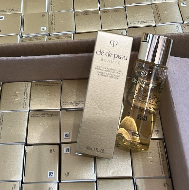 🌸Clé de Peau Beauté Hydro-Softening Lotion 鉑鑽凝亮柔膚水 30ML