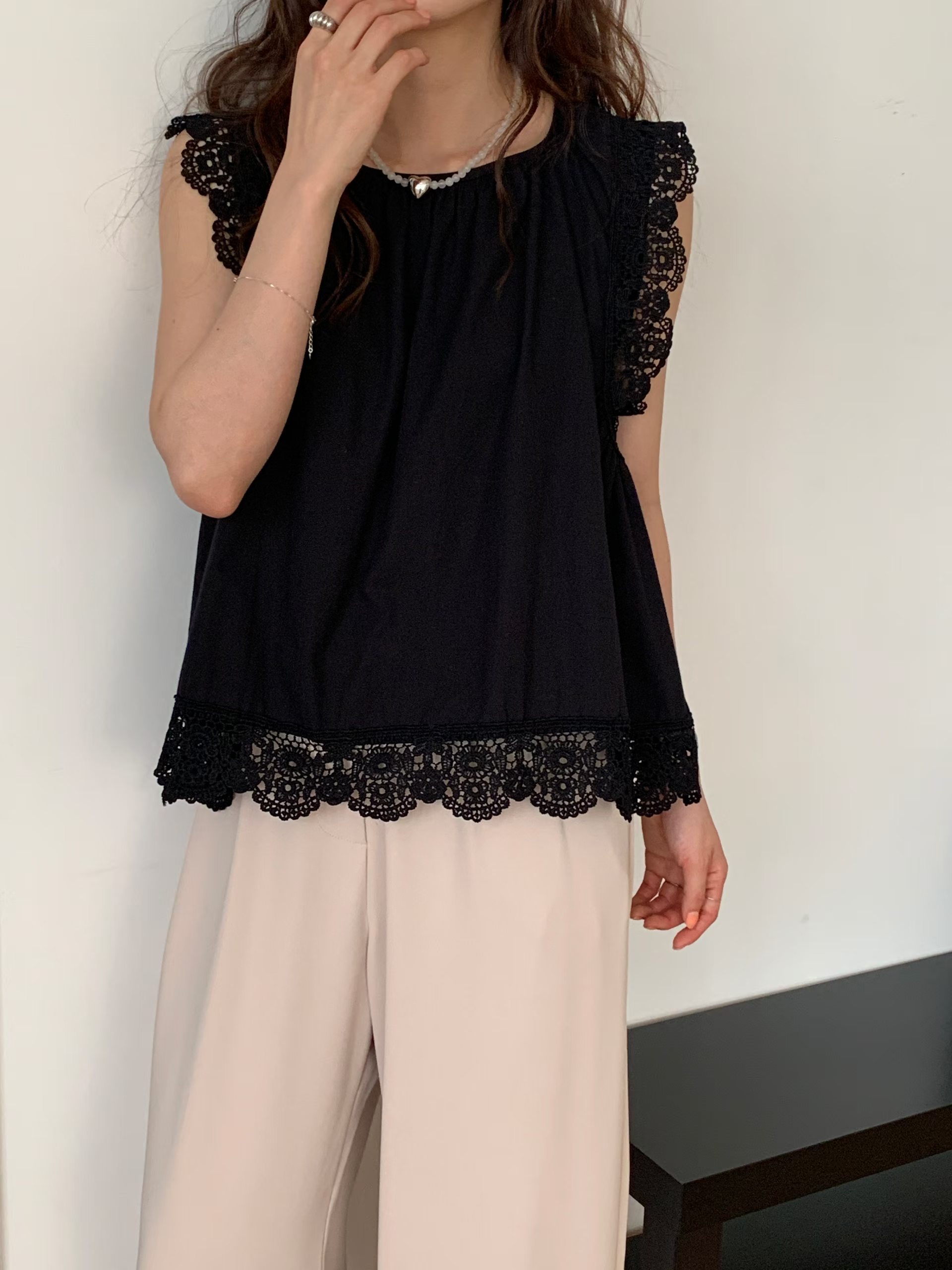 CT9 蕾絲飛飛袖背