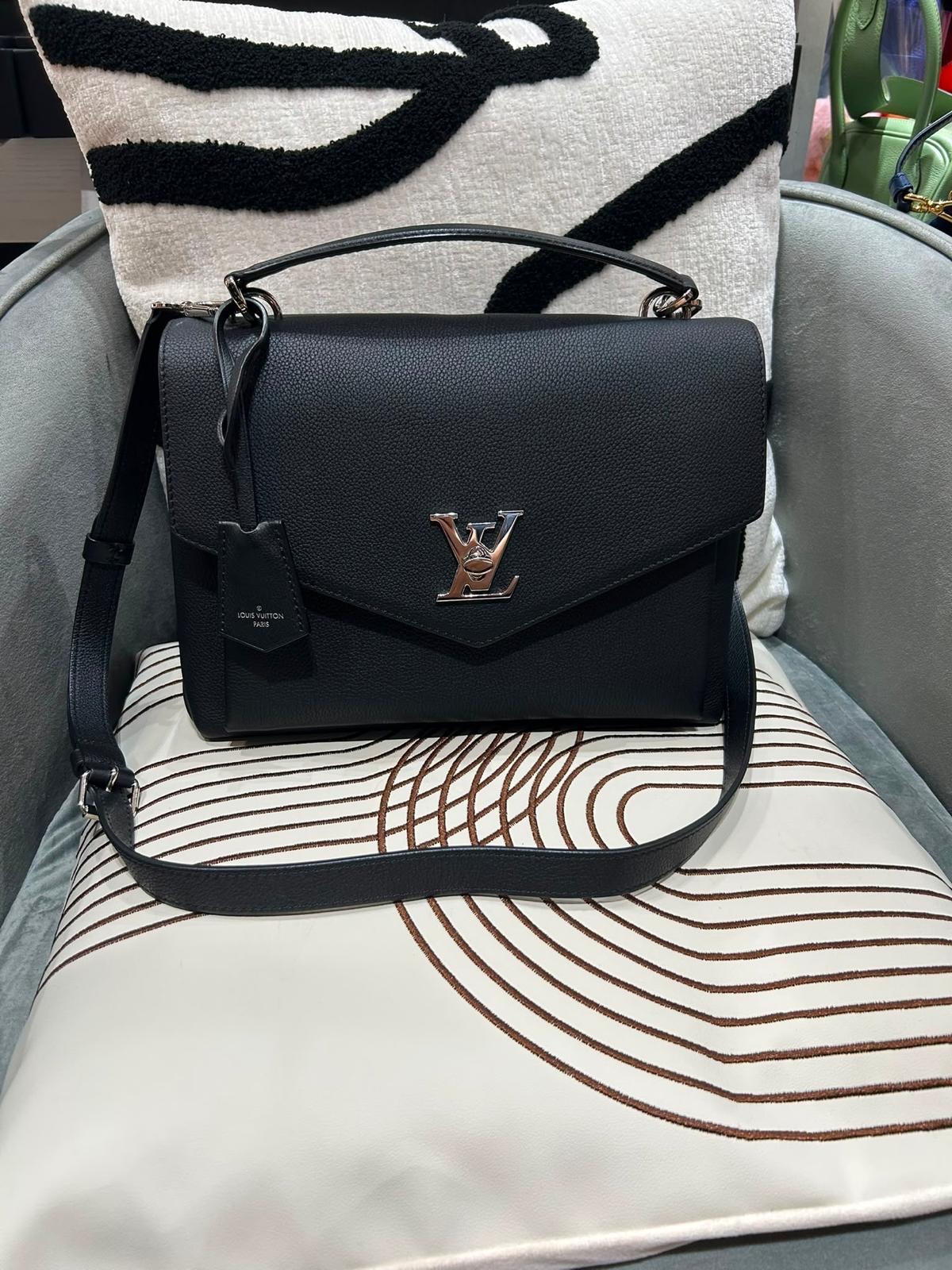 Lv MYLOCKME 2way bag M54849 黑色小牛皮 ,100%Authentic,98%new  ✅Dust bag✅肩帶