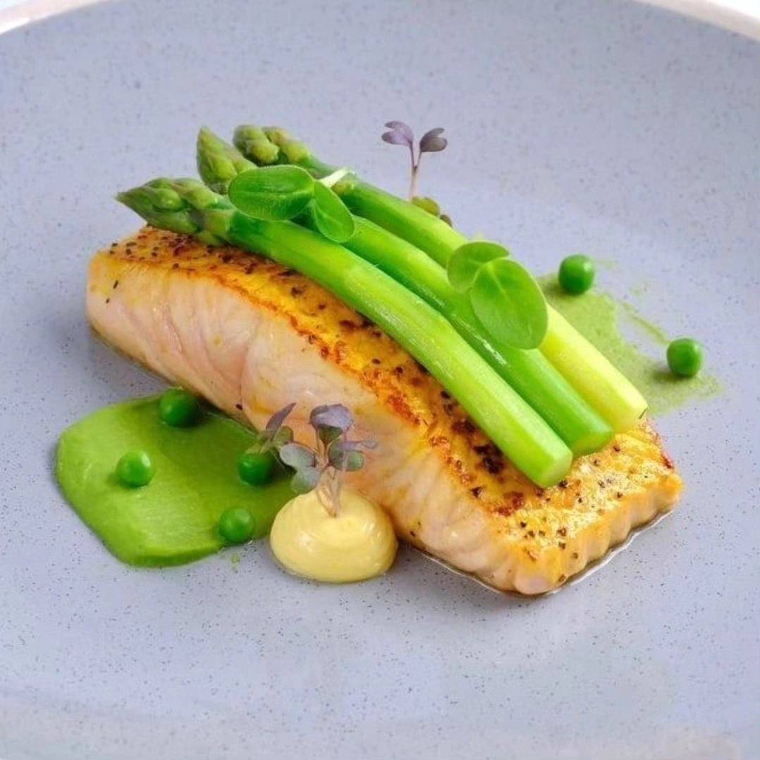 🇳🇴冰鮮挪威原條三文魚 6-7kg/條