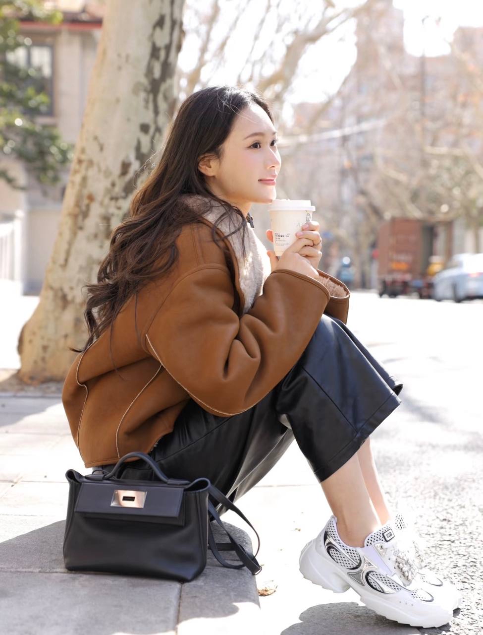 限時優惠‼️訂貨📮RV Viv’ on the run 小鑽扣sneaker  Size 35/36/36.5/37/38/38.5/39/40