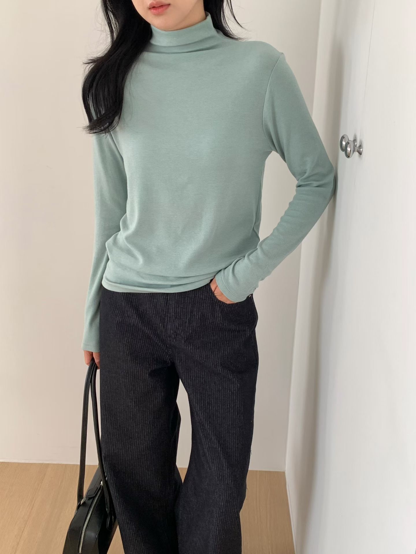 MidNeck wool basic tee