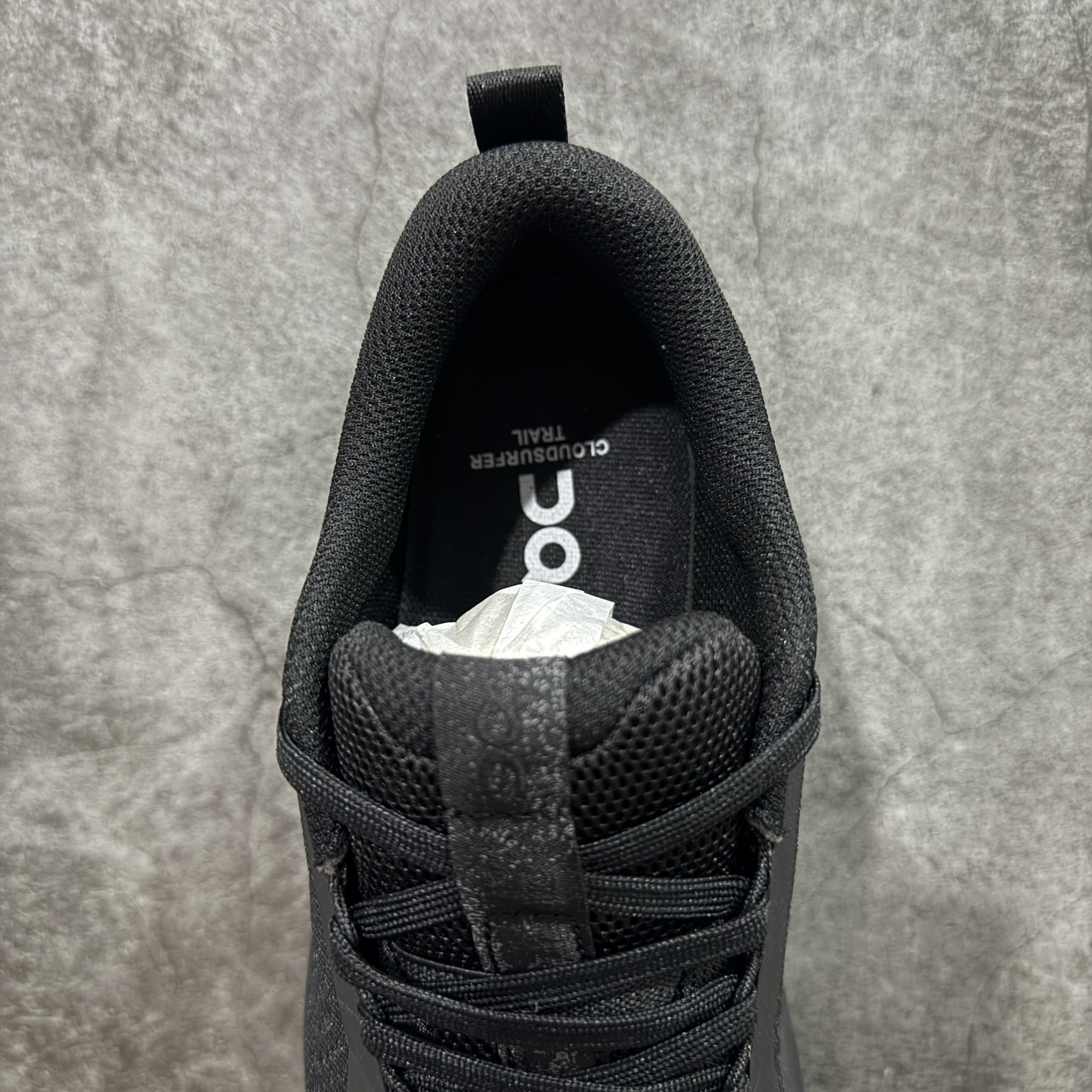 On Running Cloudsurfer Trail 2