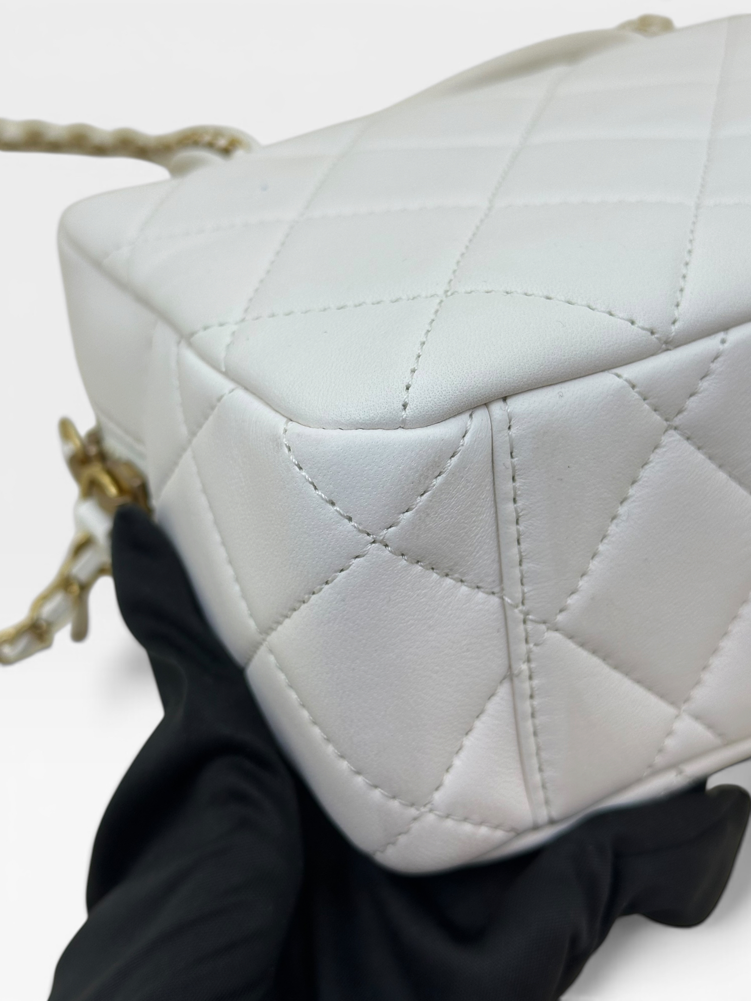 Pre-Owned CHANEL Top Handle Bowling Bag / Product Code: K090406
