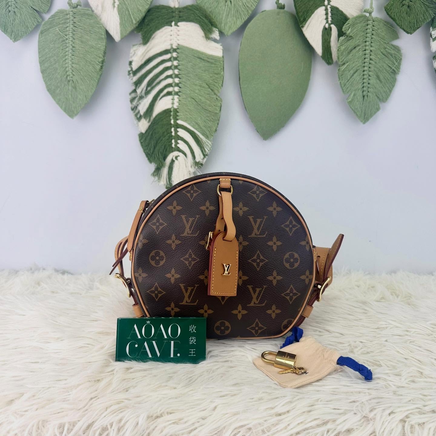 LV 🤍PRE OWNED Boite Chapeau Souple MM Size 晶片款🤎