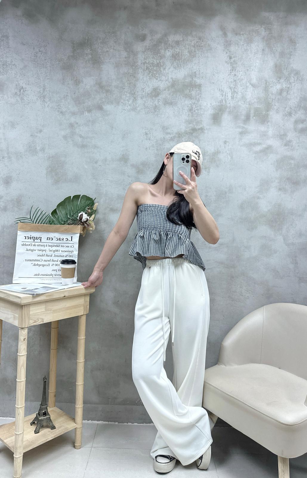 Q13 前短後長格仔Tube top