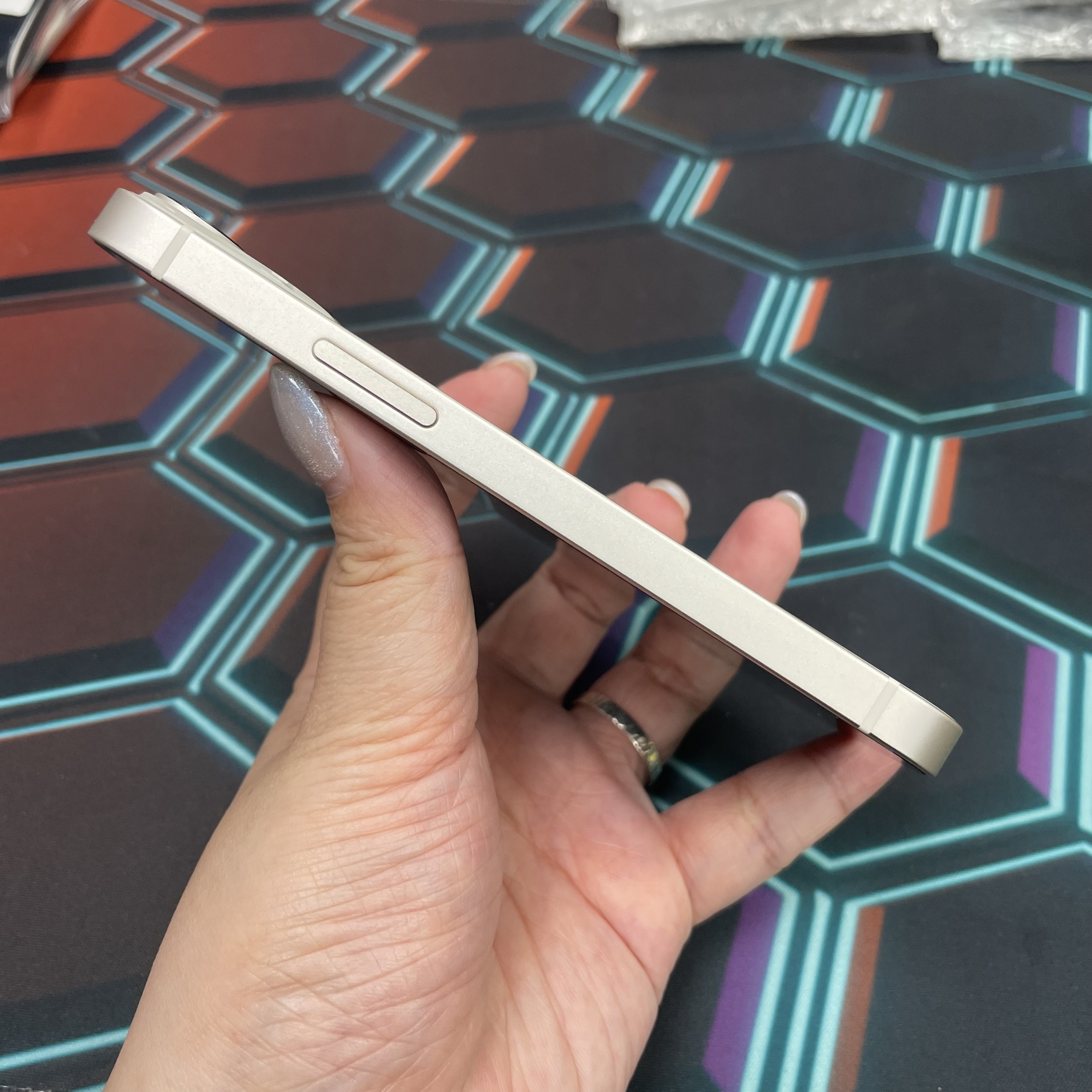 *5705 13 mini 勁靚機 256GB 電100 白色 white